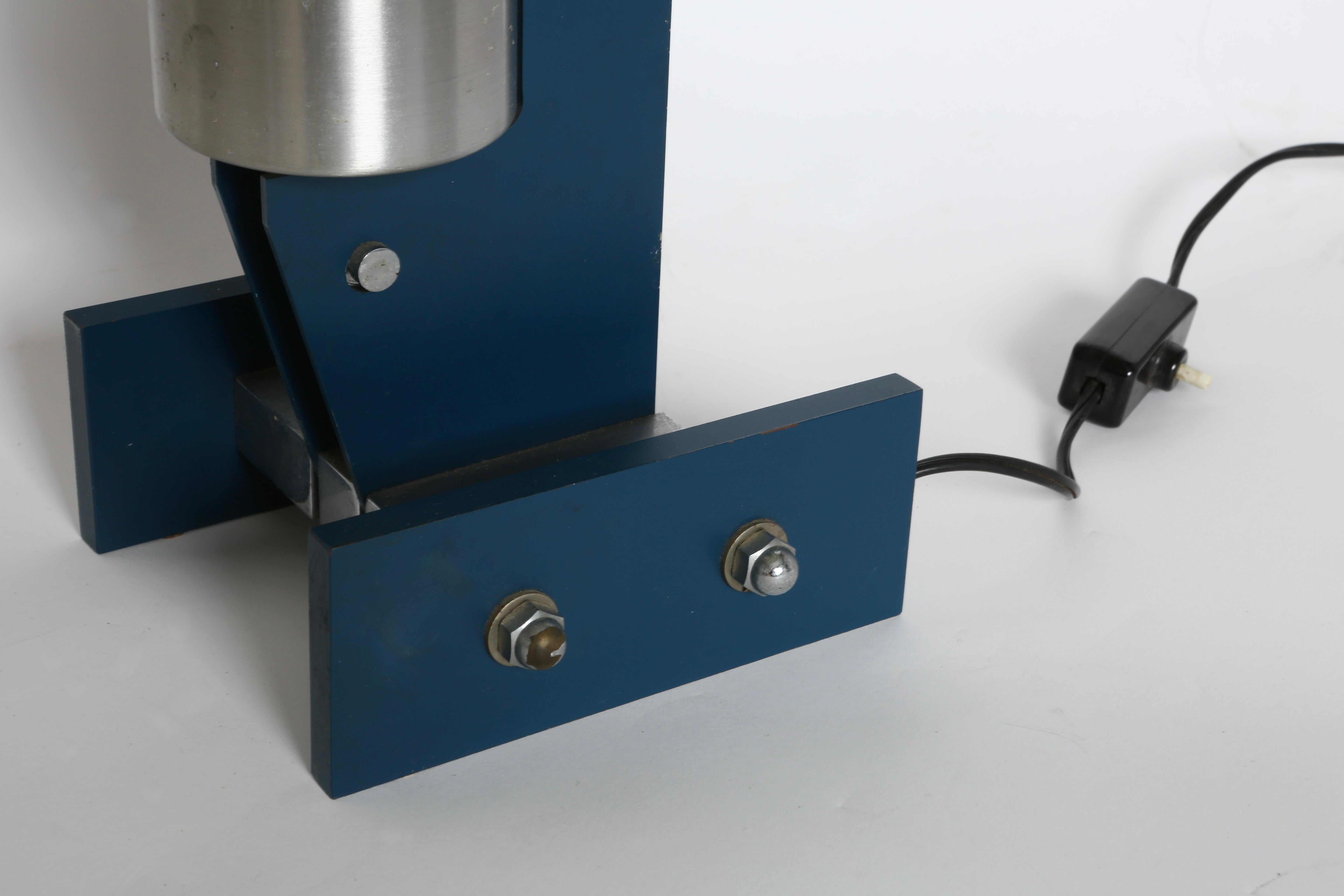 Gerrit Thomas Rietveld for Gispen table lamp, Italy 1960s For Sale 4