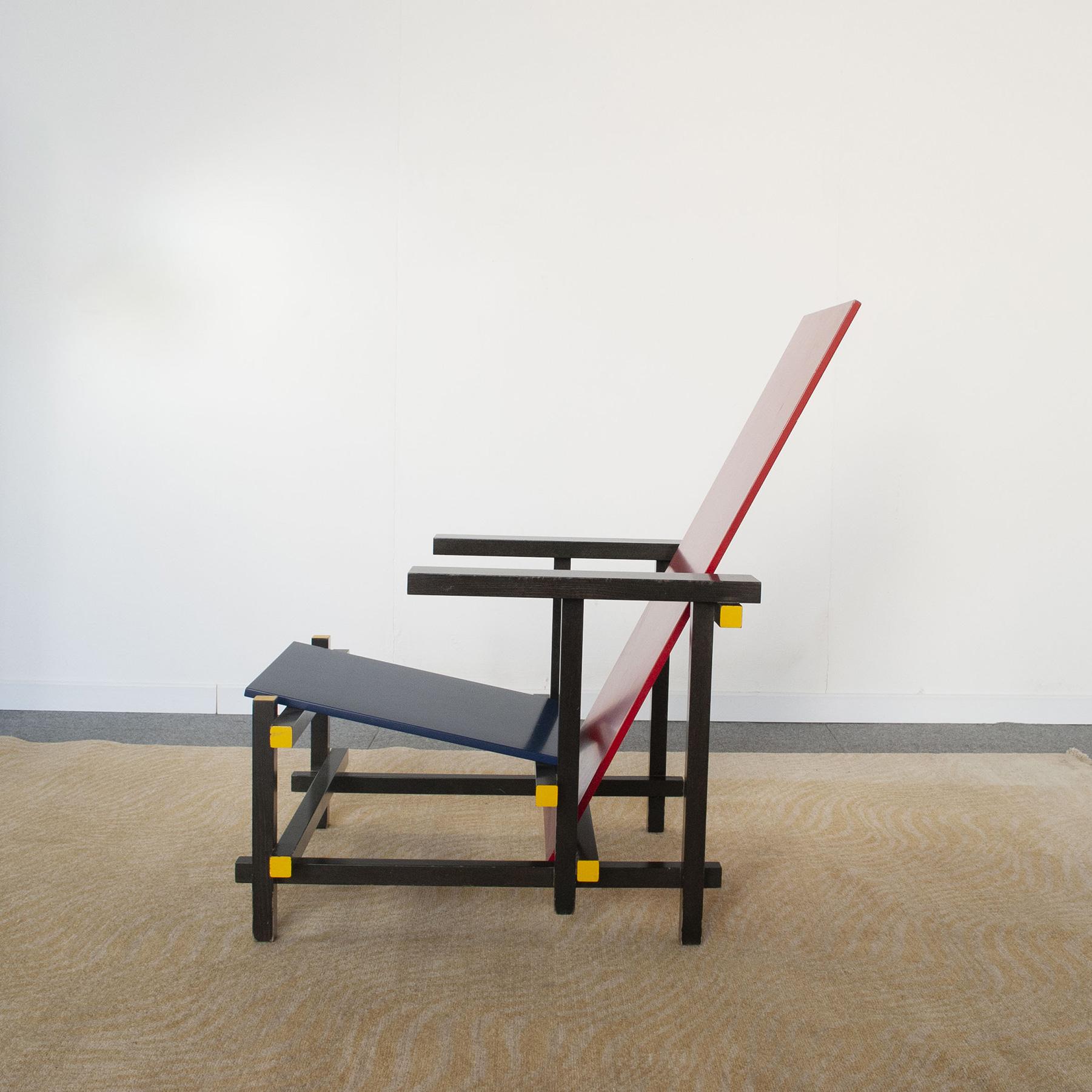 Gerrit Thomas Rietveld, roter und blauer Stuhl für Cassina im Zustand „Gut“ im Angebot in bari, IT