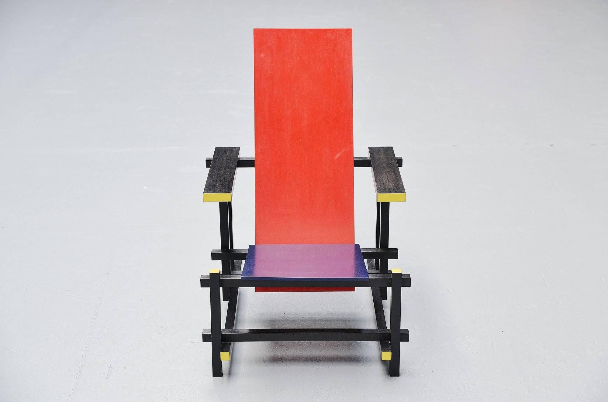 Hand-Painted Gerrit Thomas Rietveld Red Blue Chair Gerard van de Groenekan, 1966