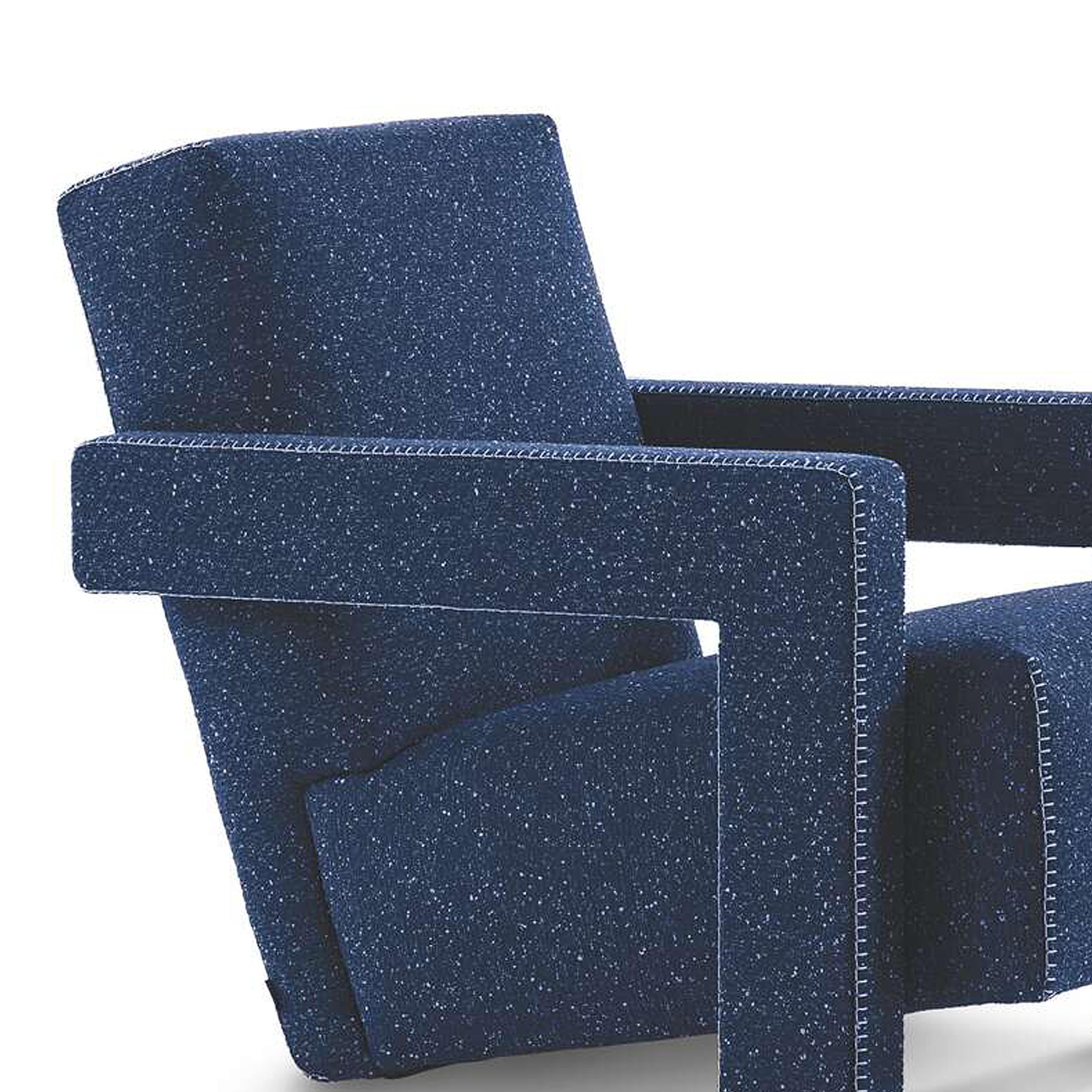 Armchair designed by Gerrit Thomas Rietveld in 1935. Relaunched in 2015.
Manufactured by Cassina in Italy.

Gerrit T. Rietveld came up with the design for the Utrecht armchair in 1935 while working for the Metz & Co. department store in