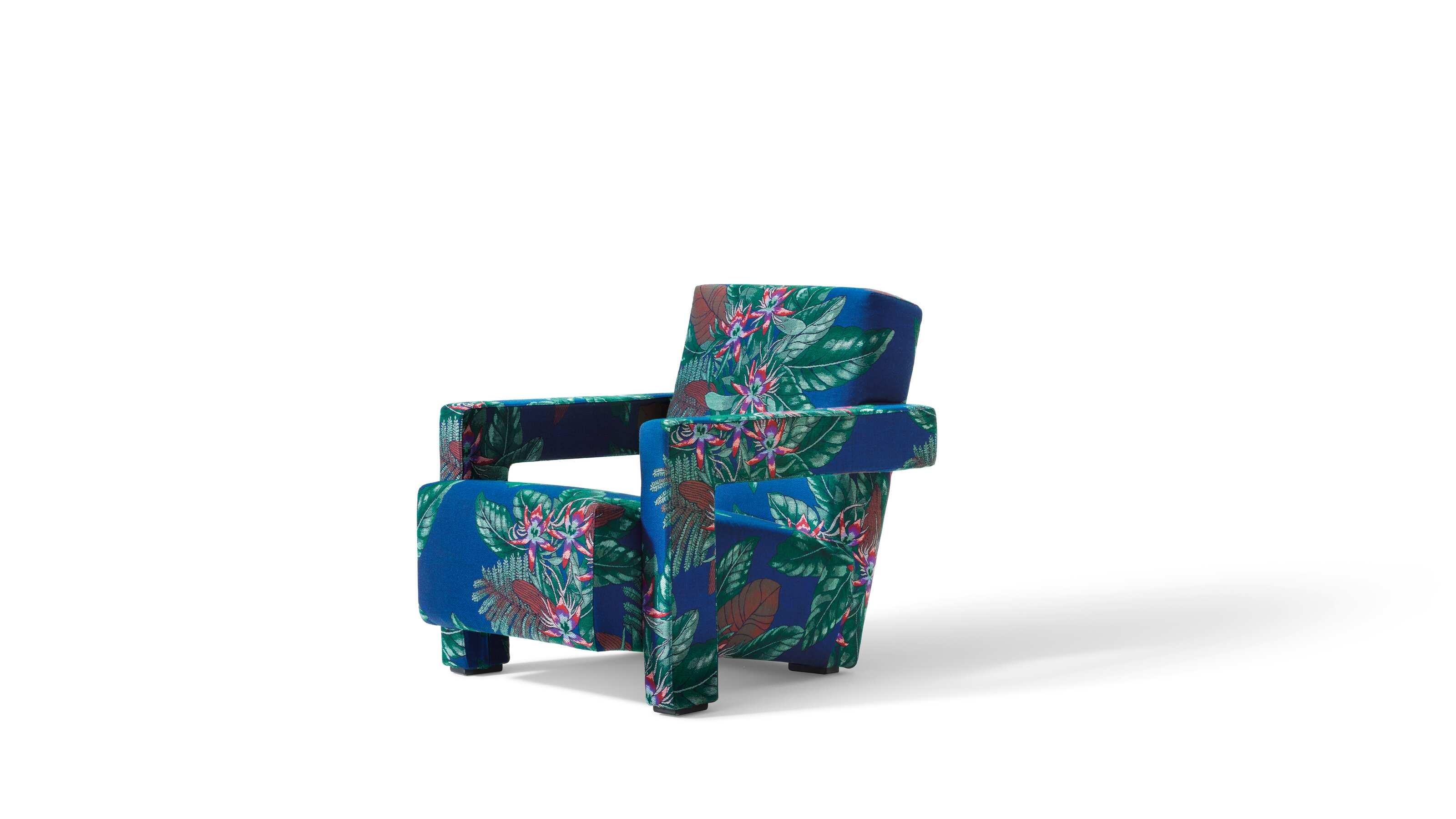 Gerrit Thomas Rietveld Sofá de exterior Utrecht Xl Para Cassina

Un icono del mobiliario, diseñado por un maestro del siglo XX.

El sillón Utrecht, de Gerrit Thomas Rietveld, es una de las piezas más reconocibles de Cassina. Se distingue por una