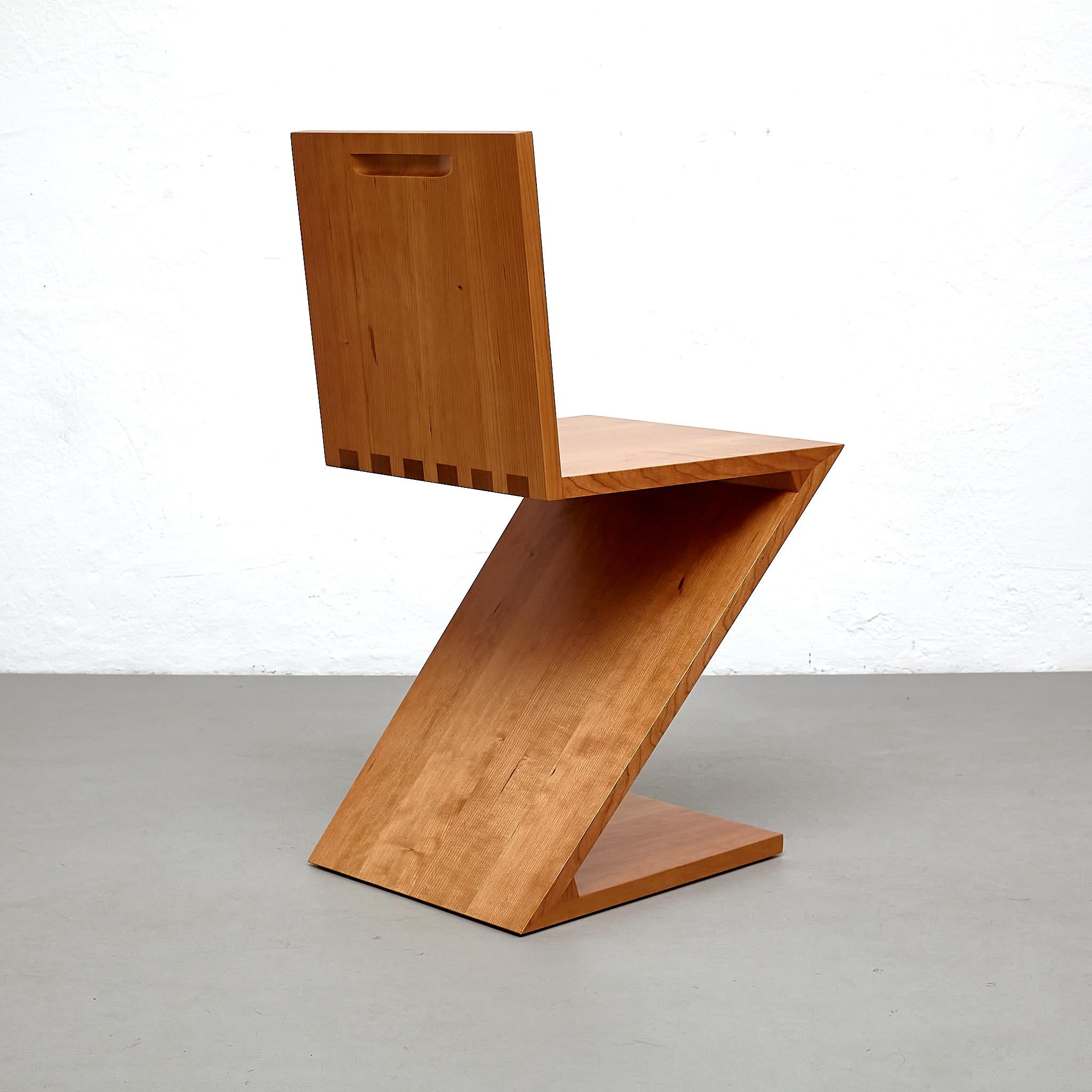 Gerrit Thomas Rietveld Zig Zag Chair by Cassina In New Condition For Sale In Barcelona, Barcelona