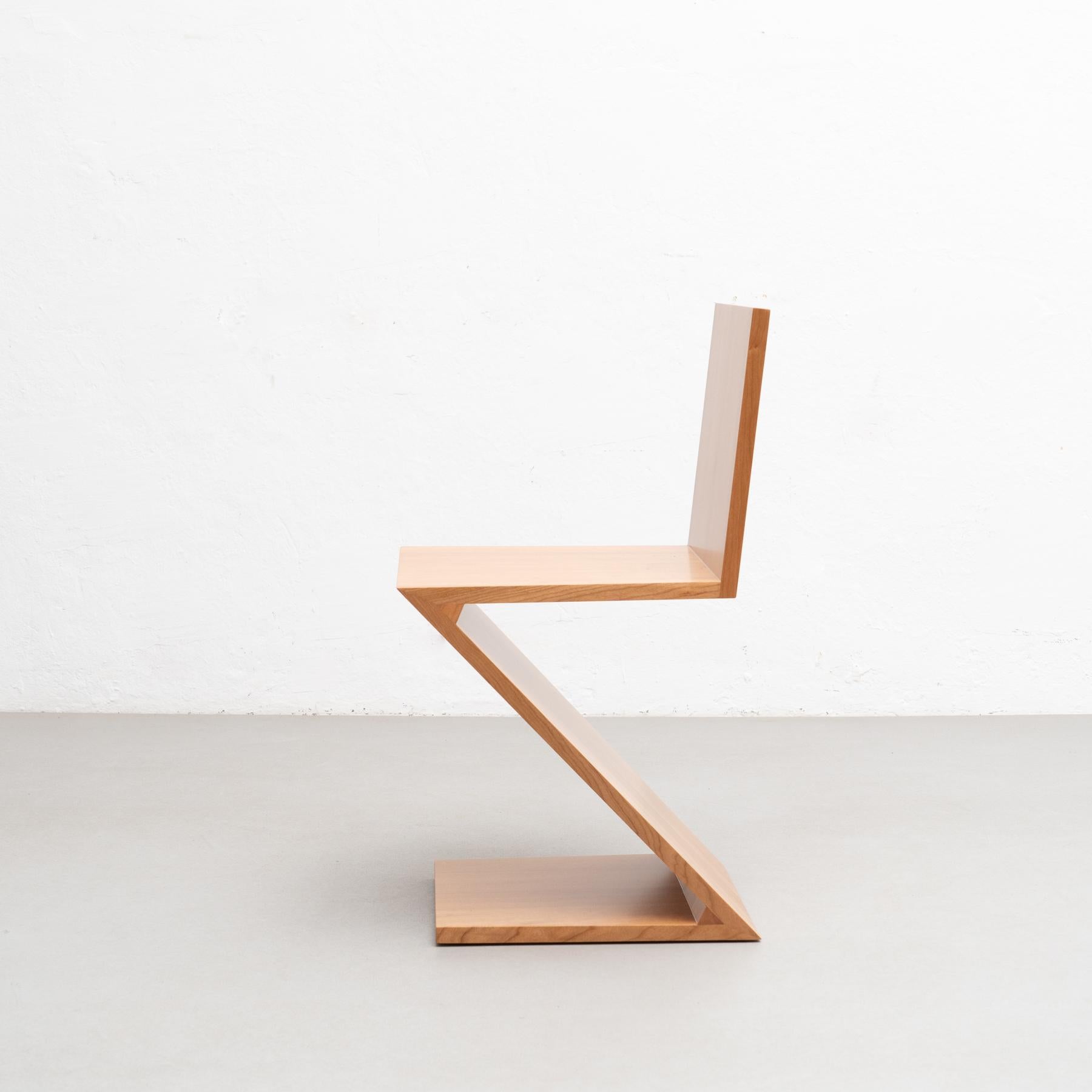 Gerrit Thomas Rietveld: Zig-Zack-Stuhl von Cassina (Holz) im Angebot
