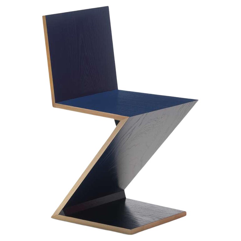 Gerrit Thomas Rietveld Zig Zag Chair by Cassina For Sale at
