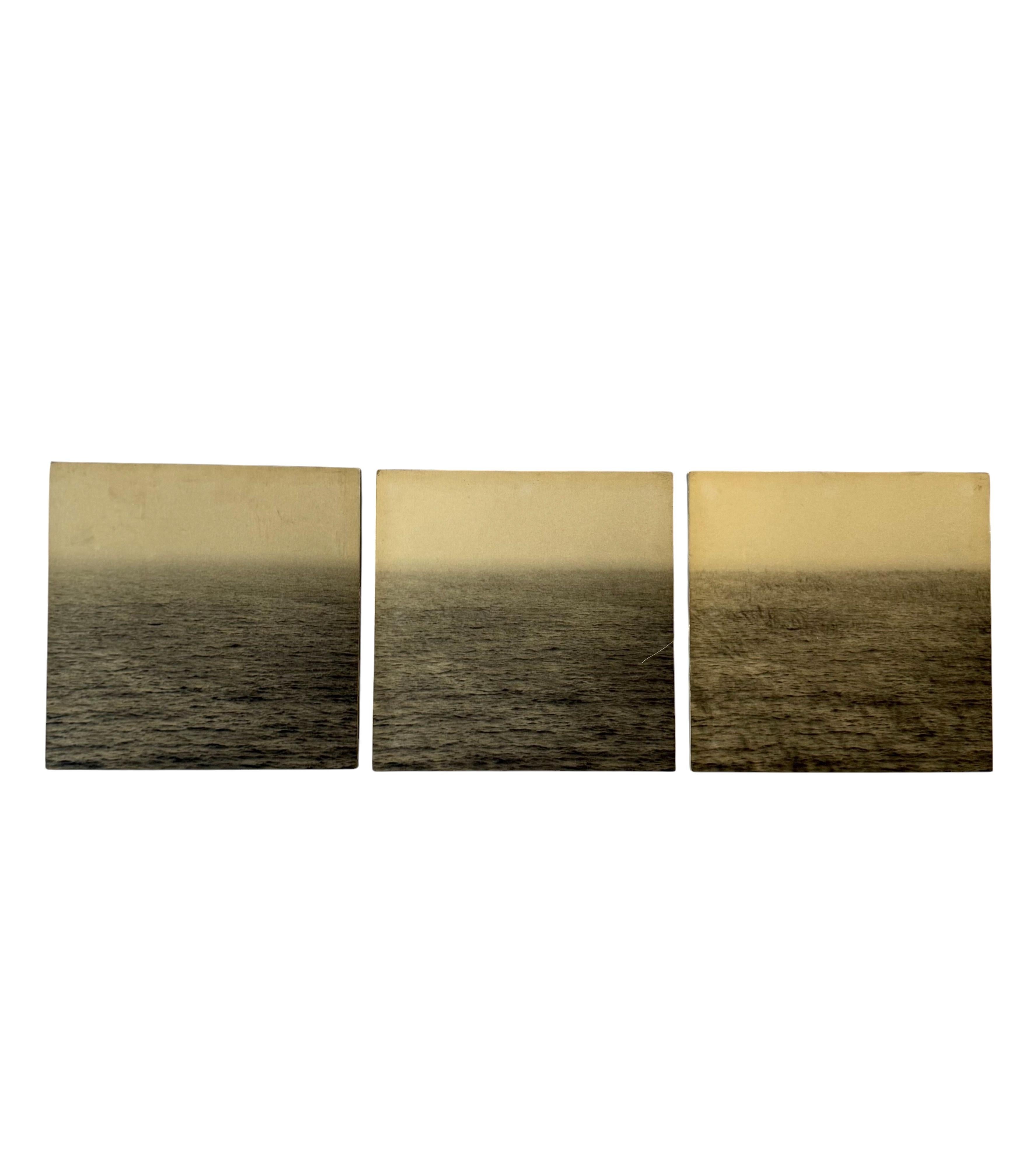 Minimaliste Gerry Hunt (1927 - 2023), set of  3 photos mounted on wood panels, UK 1977 en vente