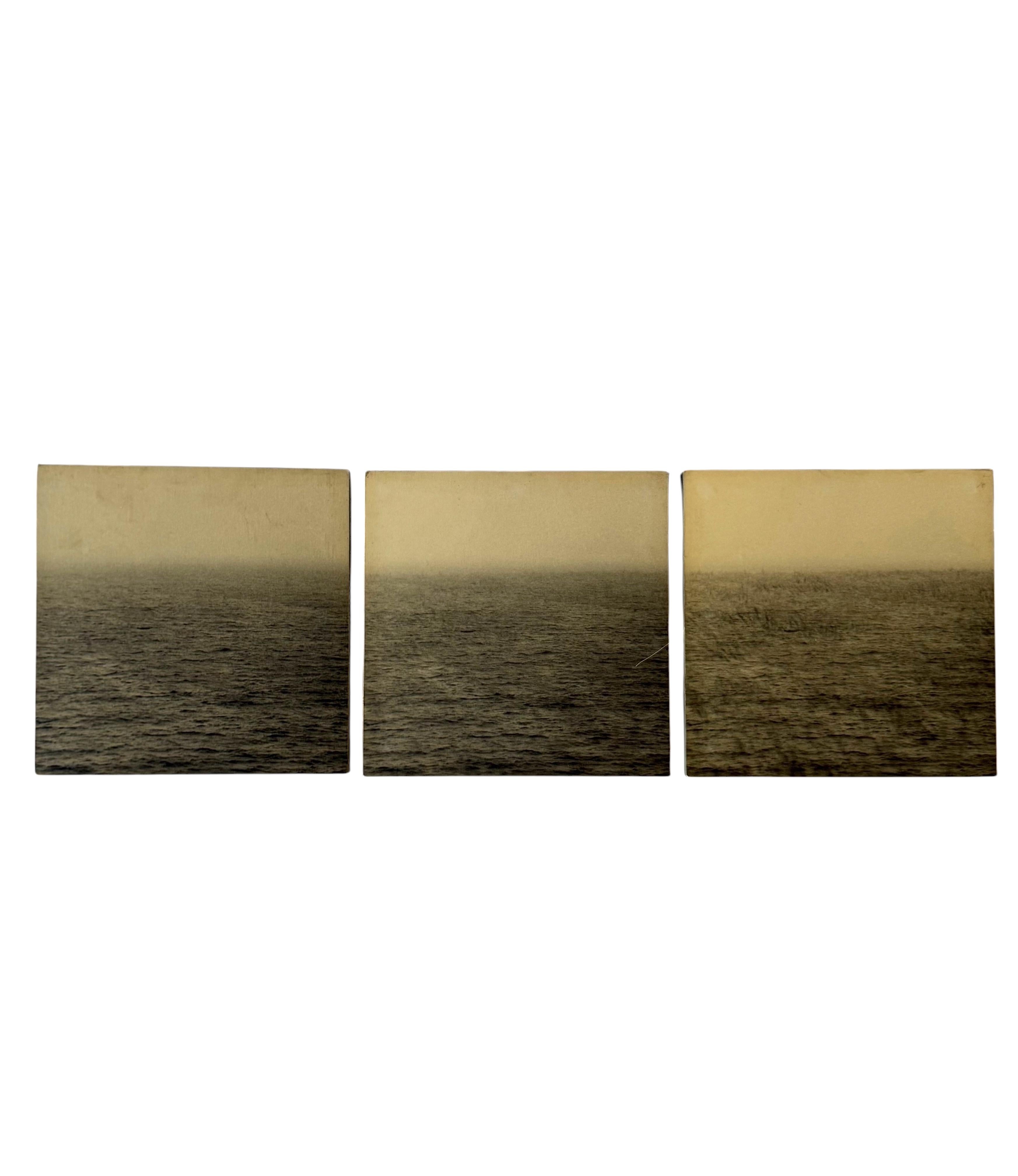 British Gerry Hunt (1927 - 2023), set of  3 photos mounted on wood panels, UK 1977 en vente