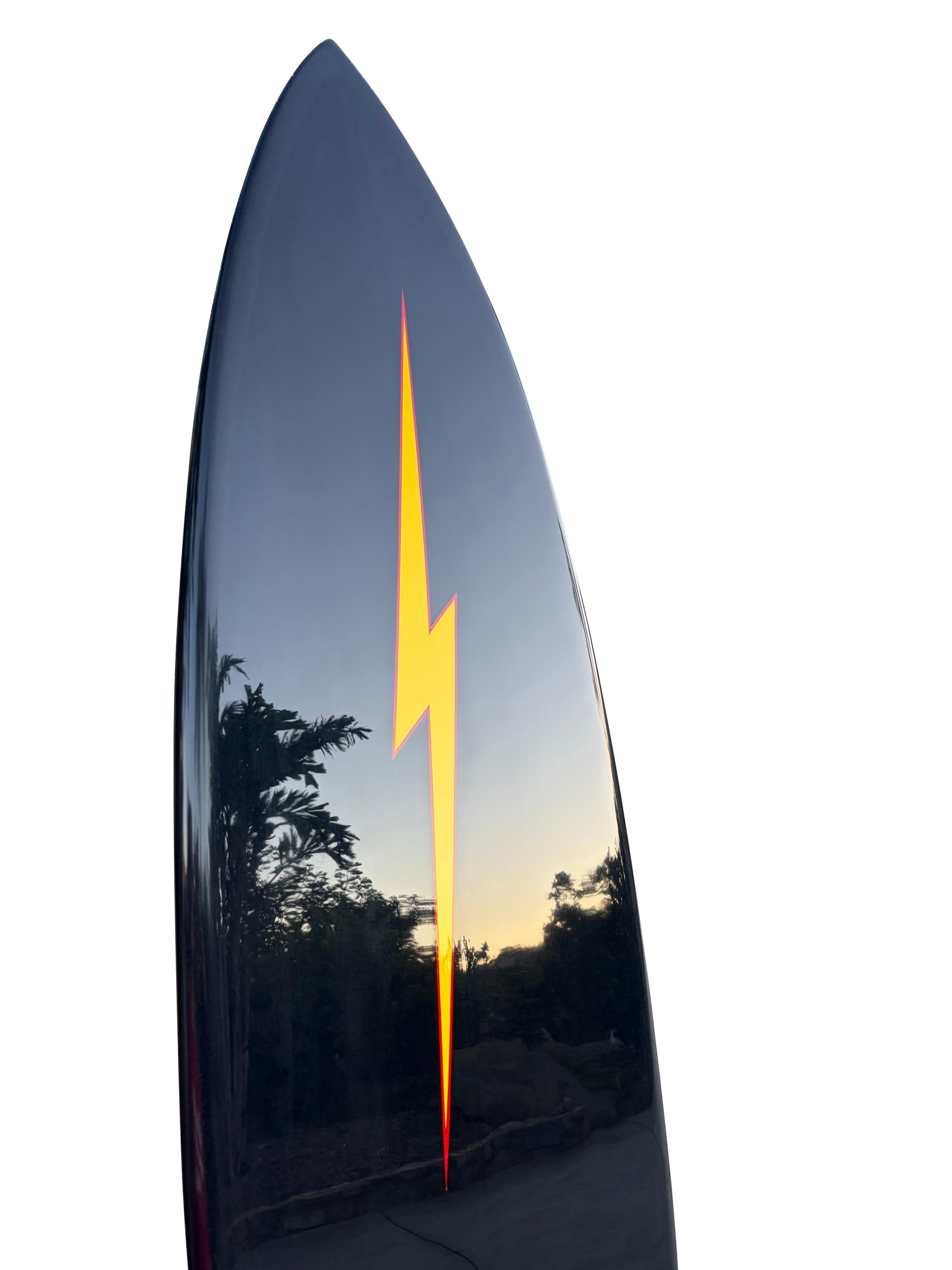 Pipeliner a forma di fulmine di Gerry Lopez (2021) in vendita 1