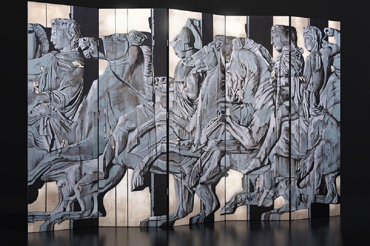 Victory One Timeless Heroes of the Parthenon Room Divider Tempera Gold on Cypress Wood En stock

Gerti Bierenbroodspot est un peintre, sculpteur, écrivain et poète néerlandais de premier plan. Issue d'une famille d'artistes, elle a commencé à