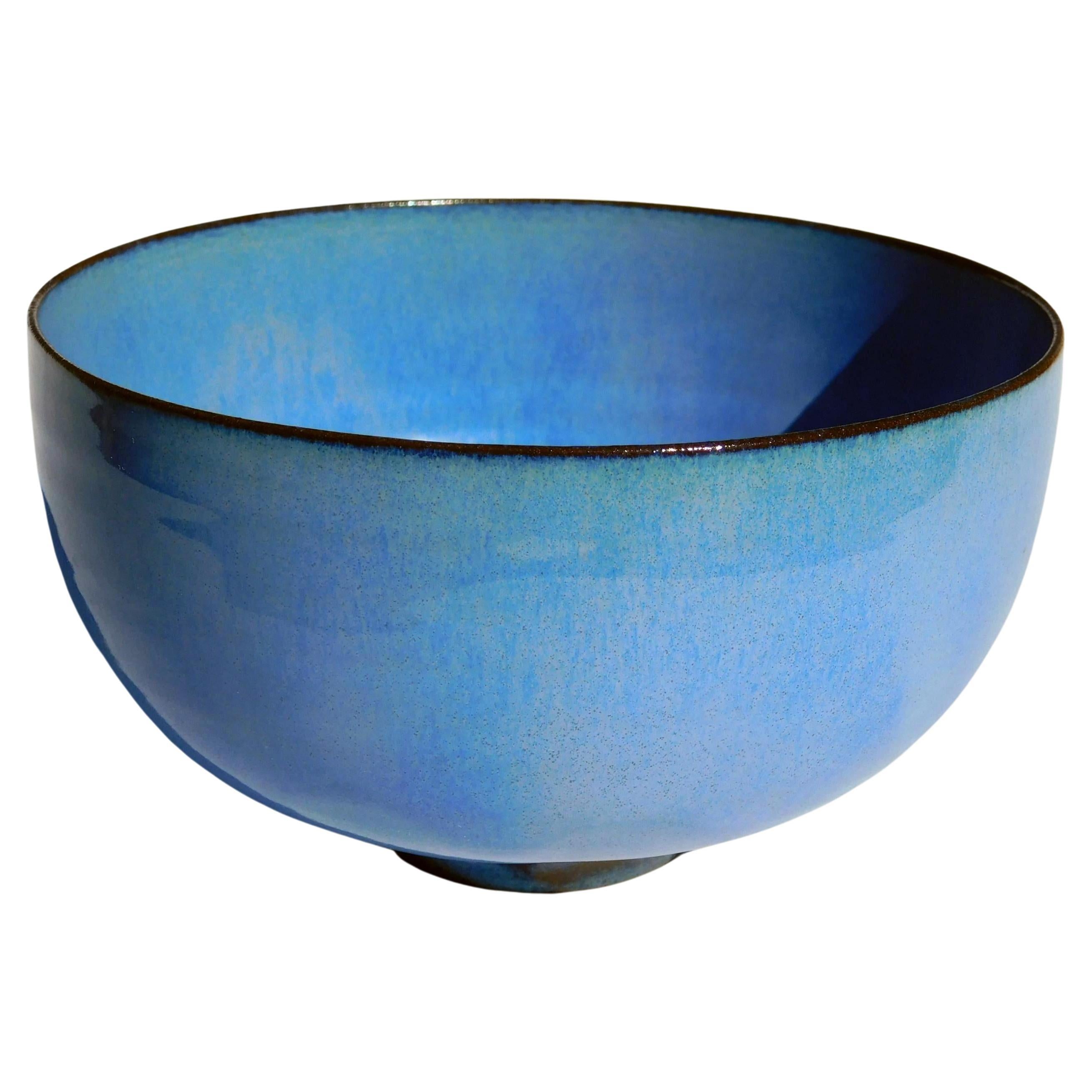 Gertrud and Otto Natzler Footed Studio Bowl, 1966 - Robin’s Egg Blue For Sale