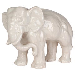 Großer weiß glasierter dänischer JL Hjorth-Elefant aus Keramik von Gertrud Kudielka