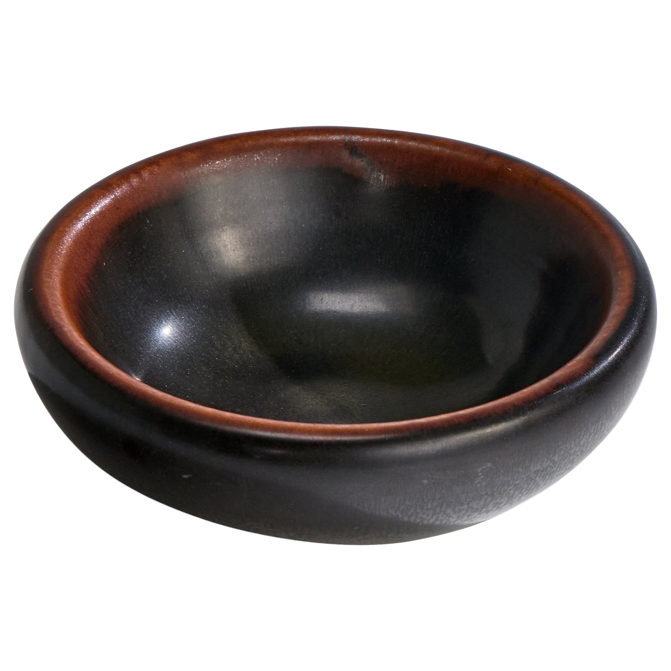 Gertrud Lönegren, Bowl, Stoneware, Sweden, 1940s For Sale