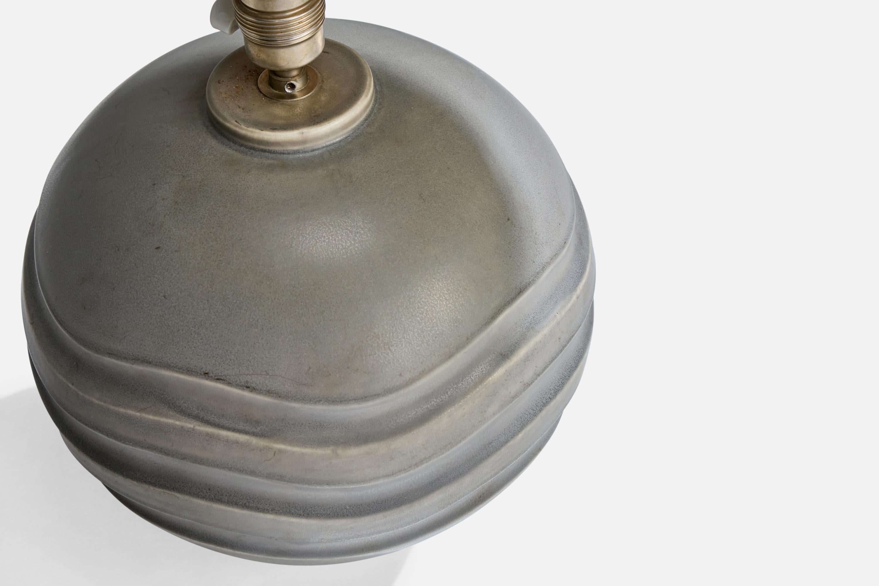Gertrud Lönegren, Table Lamp, Stoneware, Sweden, 1940s In Good Condition For Sale In High Point, NC