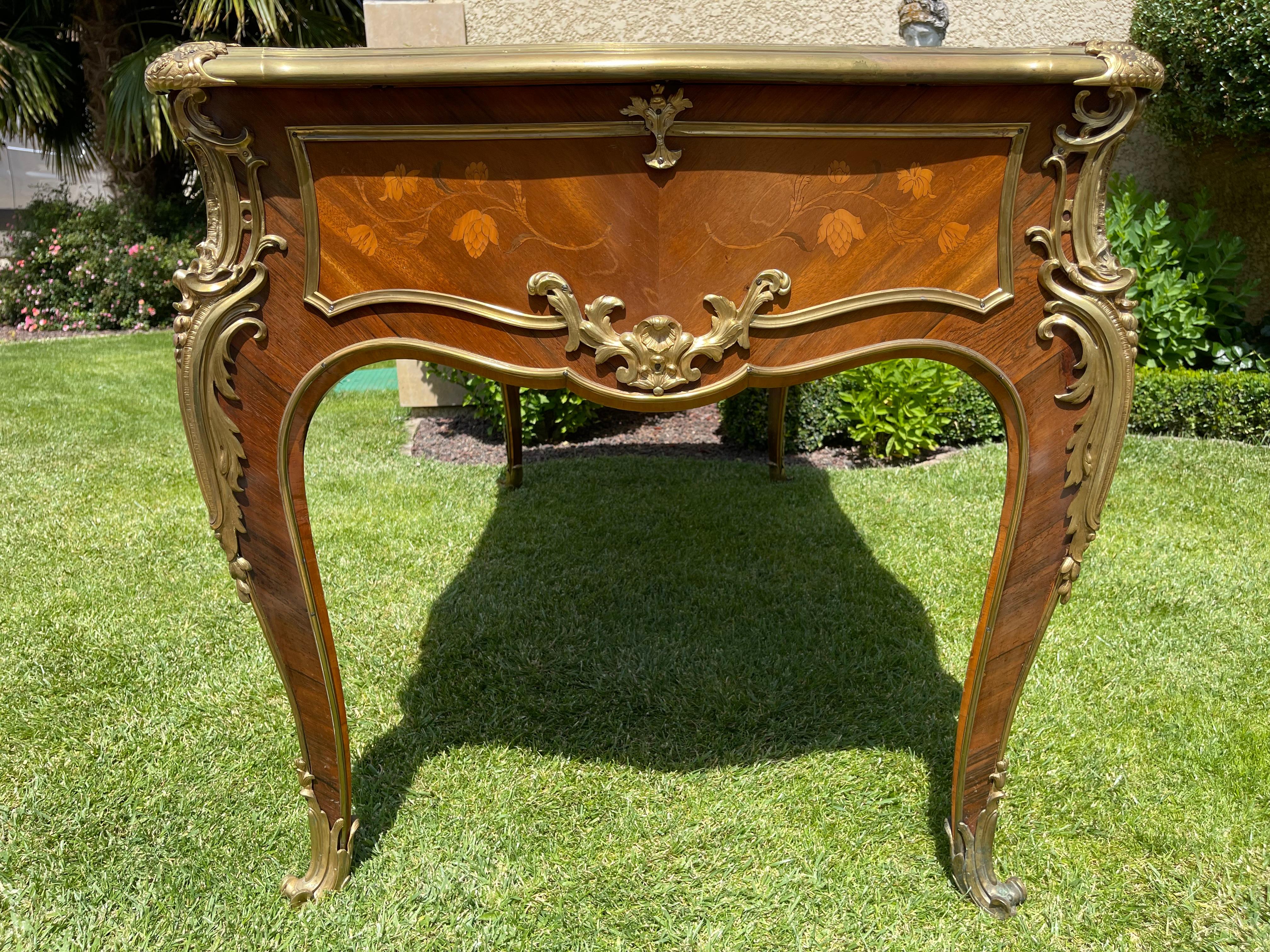 Gervais Durand, 19th Century Middle Desk in Marquetry & Bronze Style Louis XV For Sale 5
