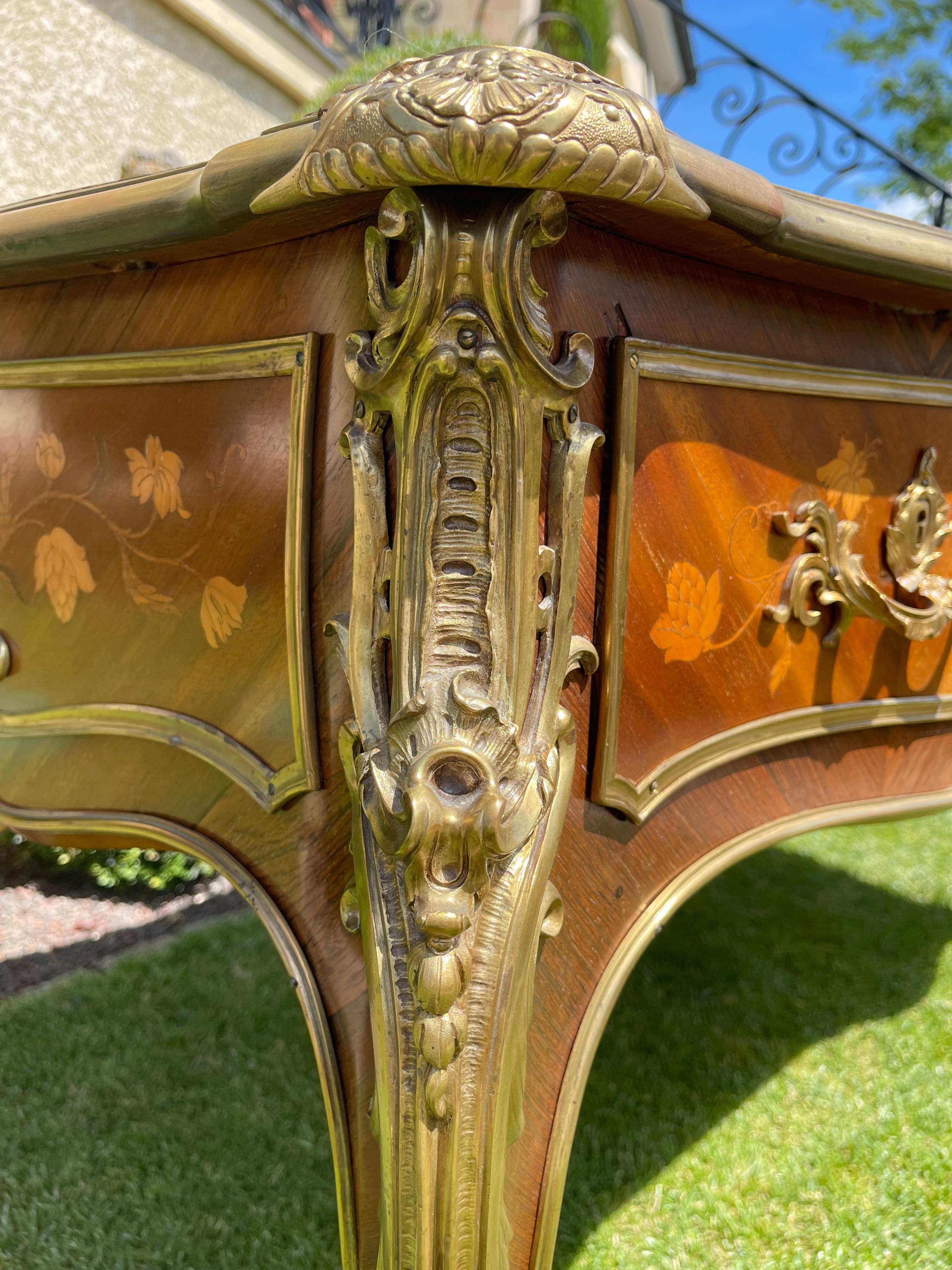 Gervais Durand, 19th Century Middle Desk in Marquetry & Bronze Style Louis XV For Sale 3