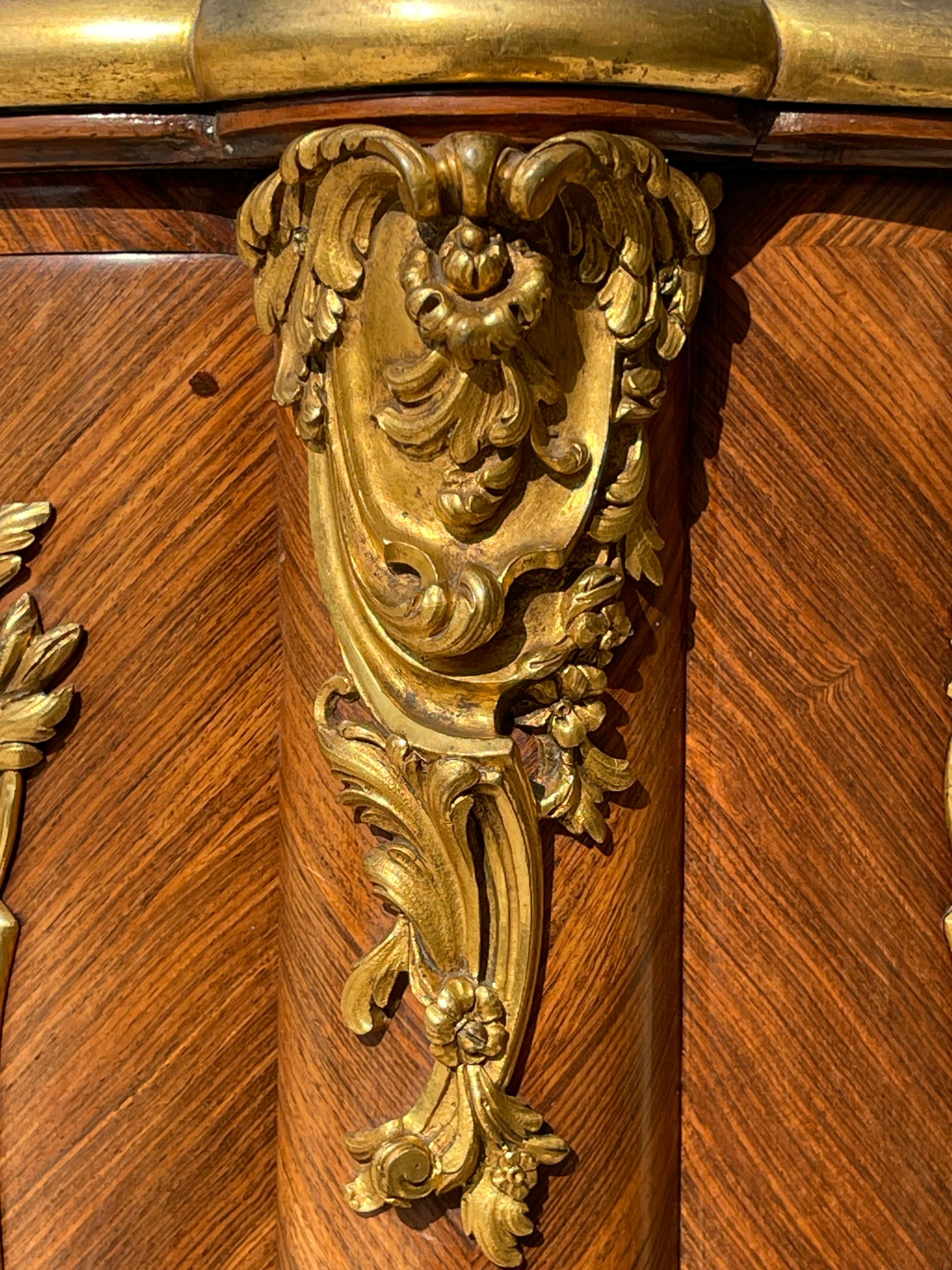 Gervais Durand - Cabinet Vitrine intarsiato in stile Louis XV in vendita 2
