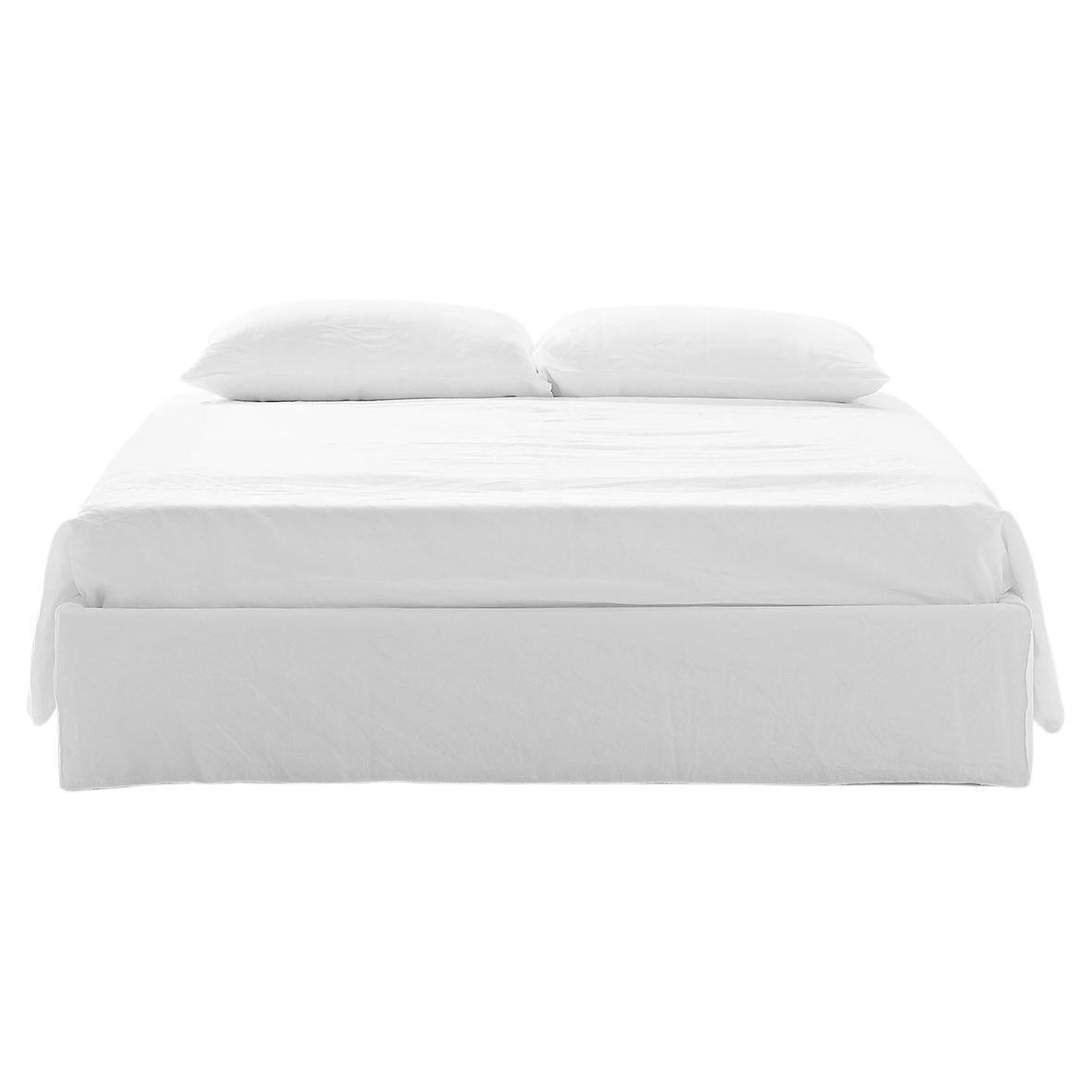 Gervasoni Ghost 80 DL Bed in White Linen Upholstery by Paola Navone