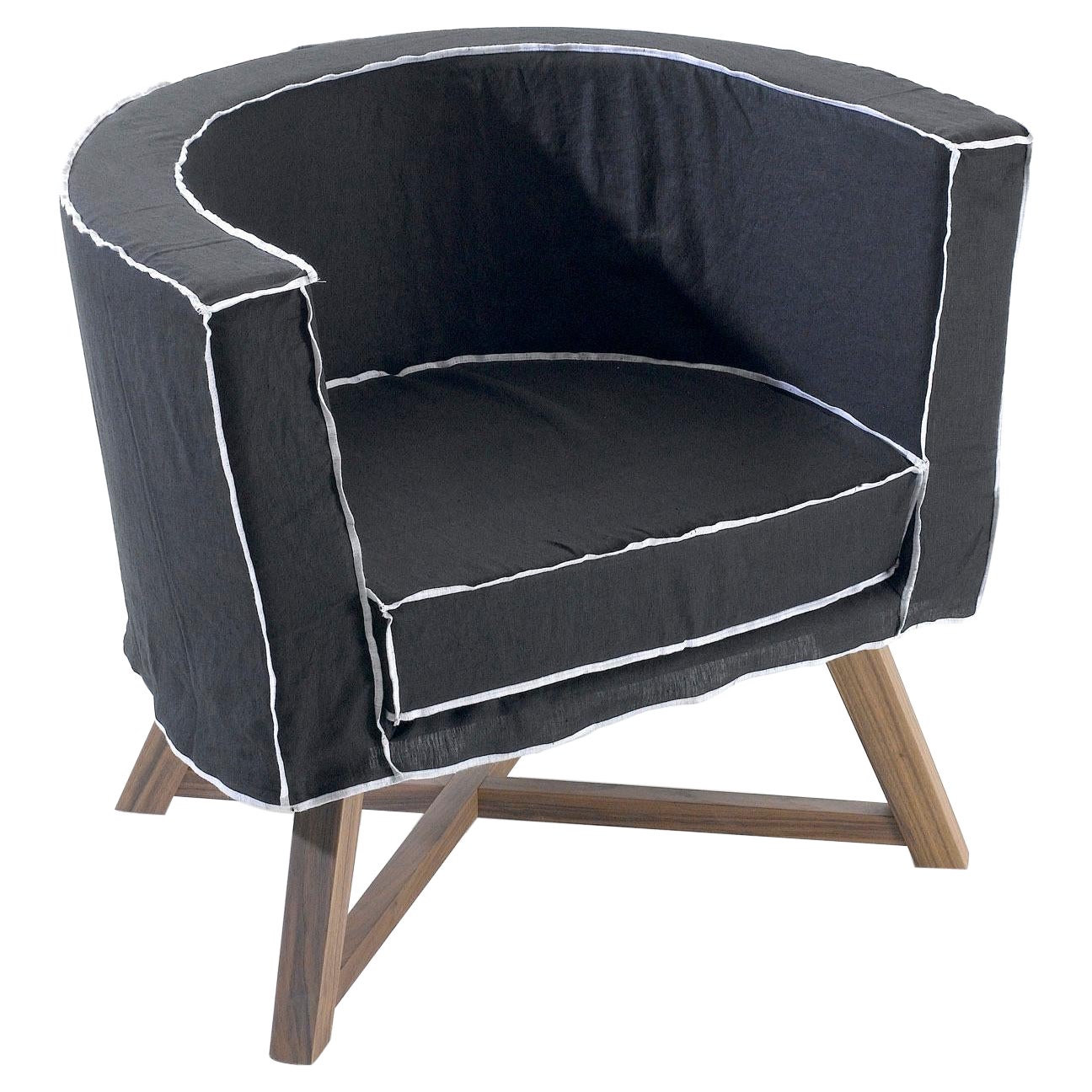 Fauteuil Gervasoni Gray 08 avec pieds en noyer et tapisserie en plomb, Paola Navone