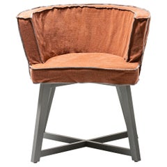 Sillón Gervasoni Gris 26 con patas de roble gris y tapicería de tolva, Paola Navone