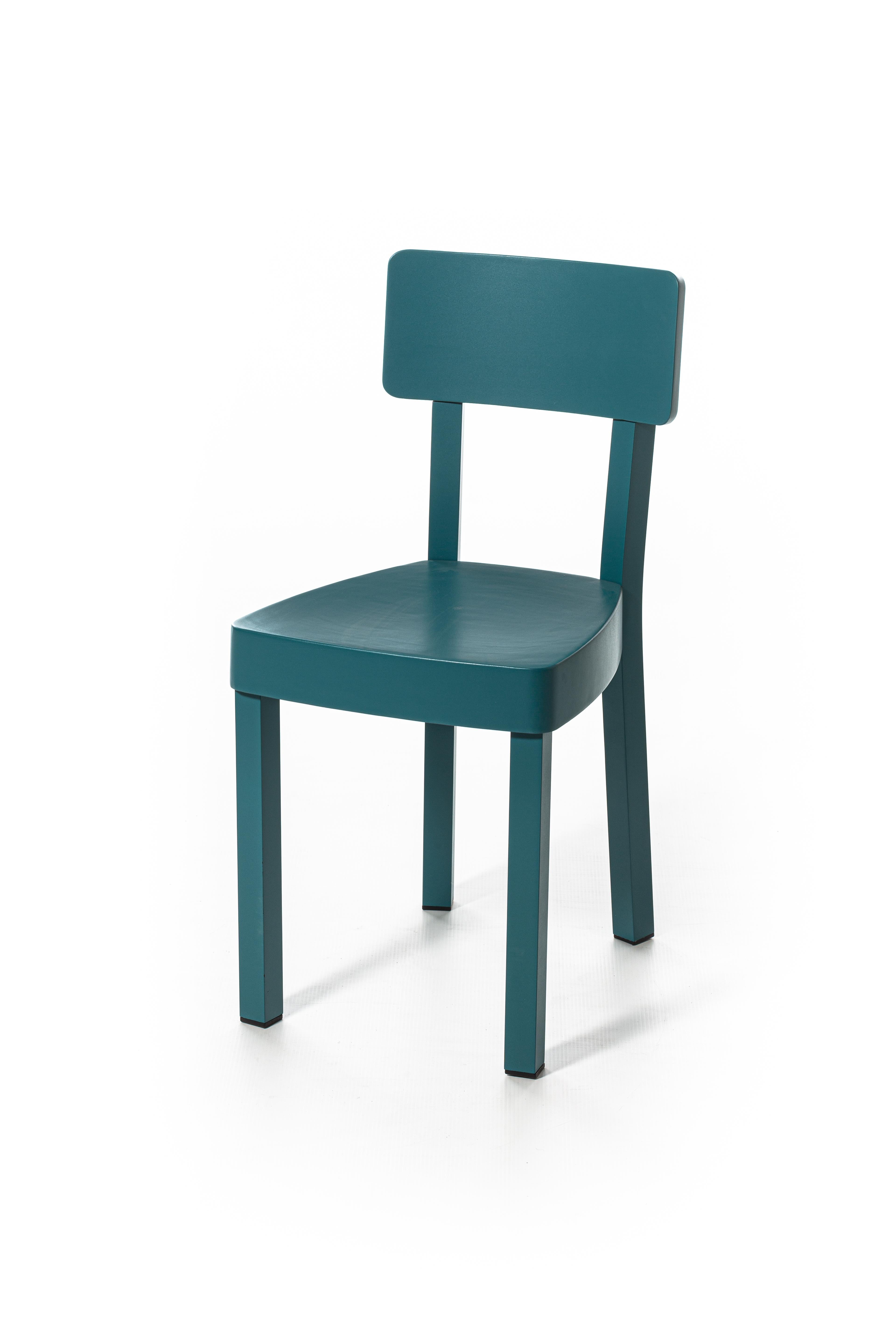 Gervasoni Inout 23 outdoor chair in teal lacquered aluminum by Paola Navone

Chair in lacquered cast aluminum, available in glossy white and orange and embossed gray, sage and teal.

Additional Information:
Material: Cast aluminum
Frame