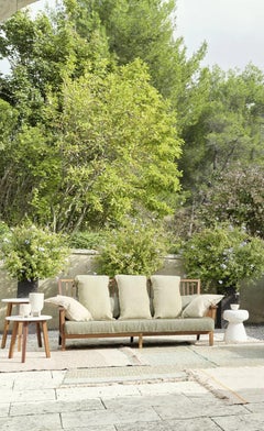 Gervasoni Inout 703 Outdoor Sofa - Design Paola Navone - Geölte Iroko Struktur