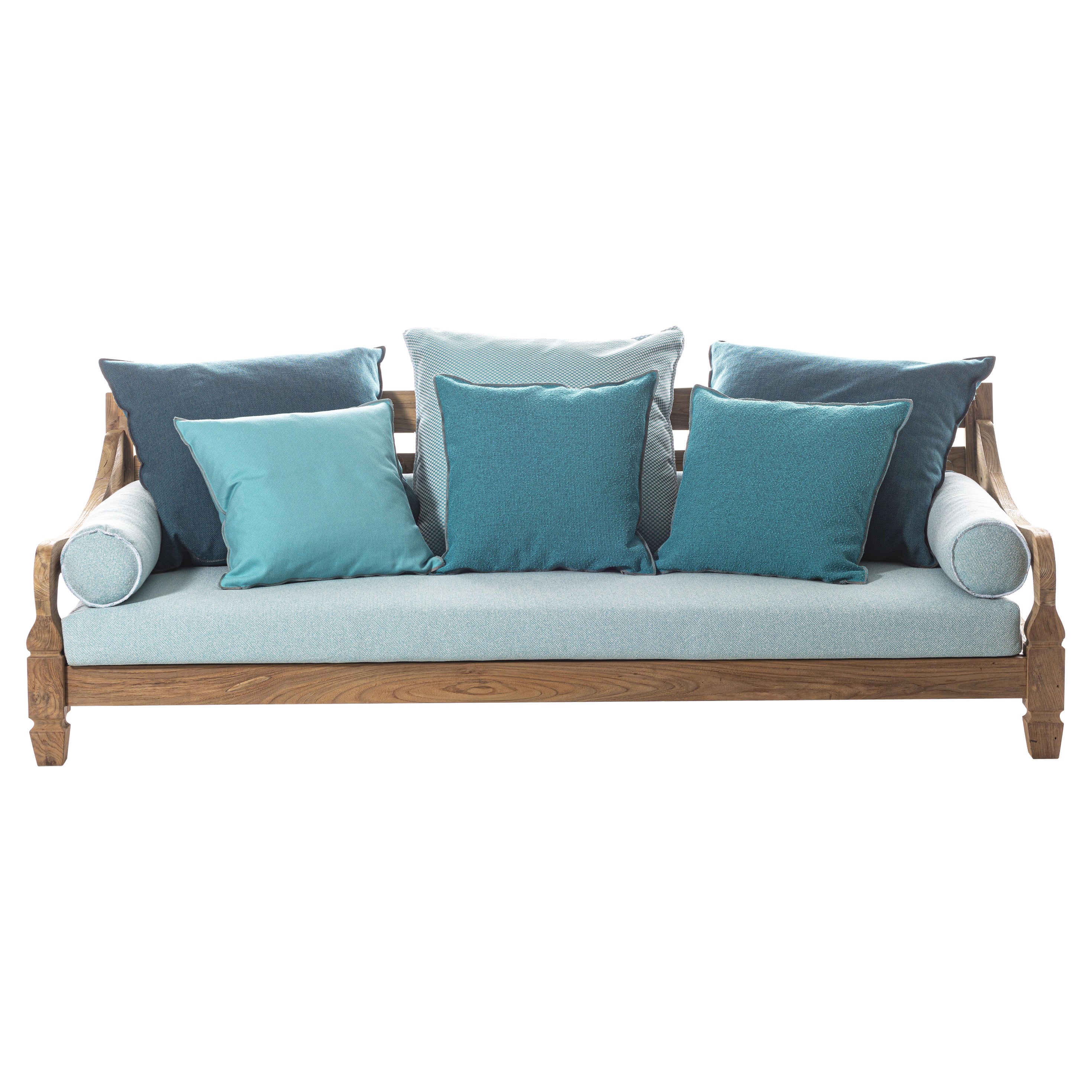 Divano Gervasoni Jeko 04 in tappezzeria Capri 06 con base ECOTeak di Paola Navone