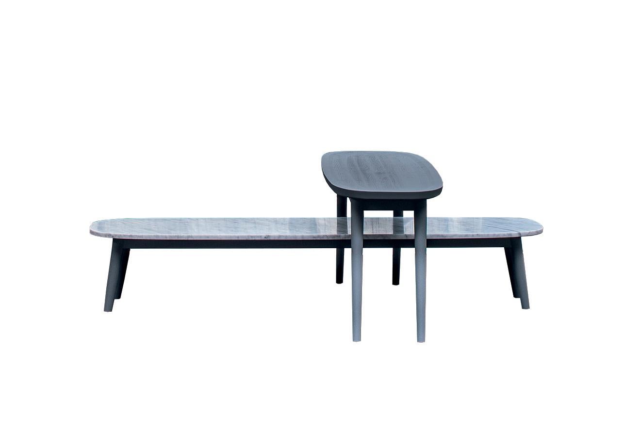 Moderne Grande table basse ovale en briques Gervasoni en chêne laqué gris par Paola Navone en vente