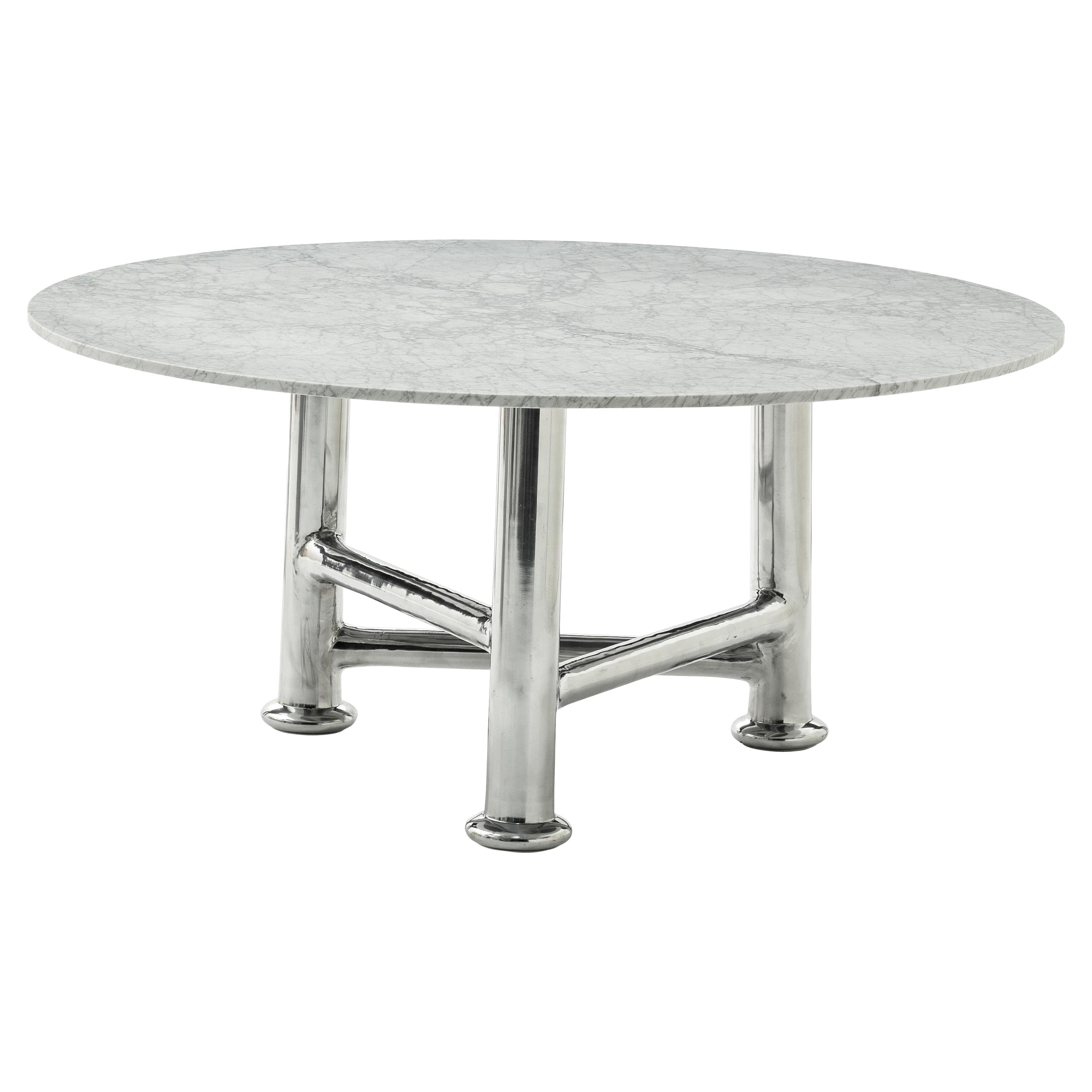 Mesa Gervasoni Next 36 en aluminio fundido con tapa de mármol de Carrara by Paola Navone
