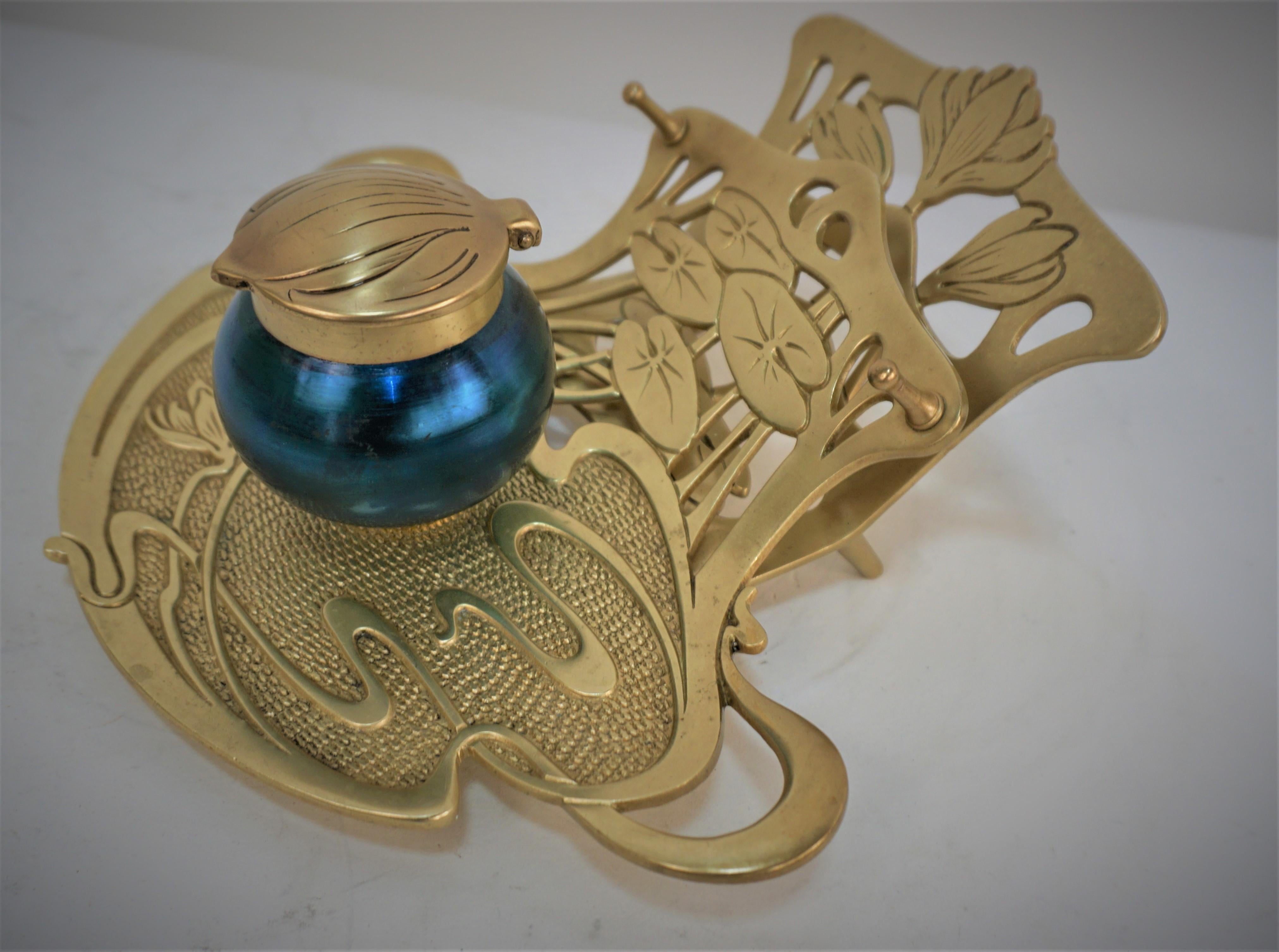 Geschutzt Viennese Art Nouveau Bronze Inkwell with Art Glass Inkwell In Good Condition In Fairfax, VA