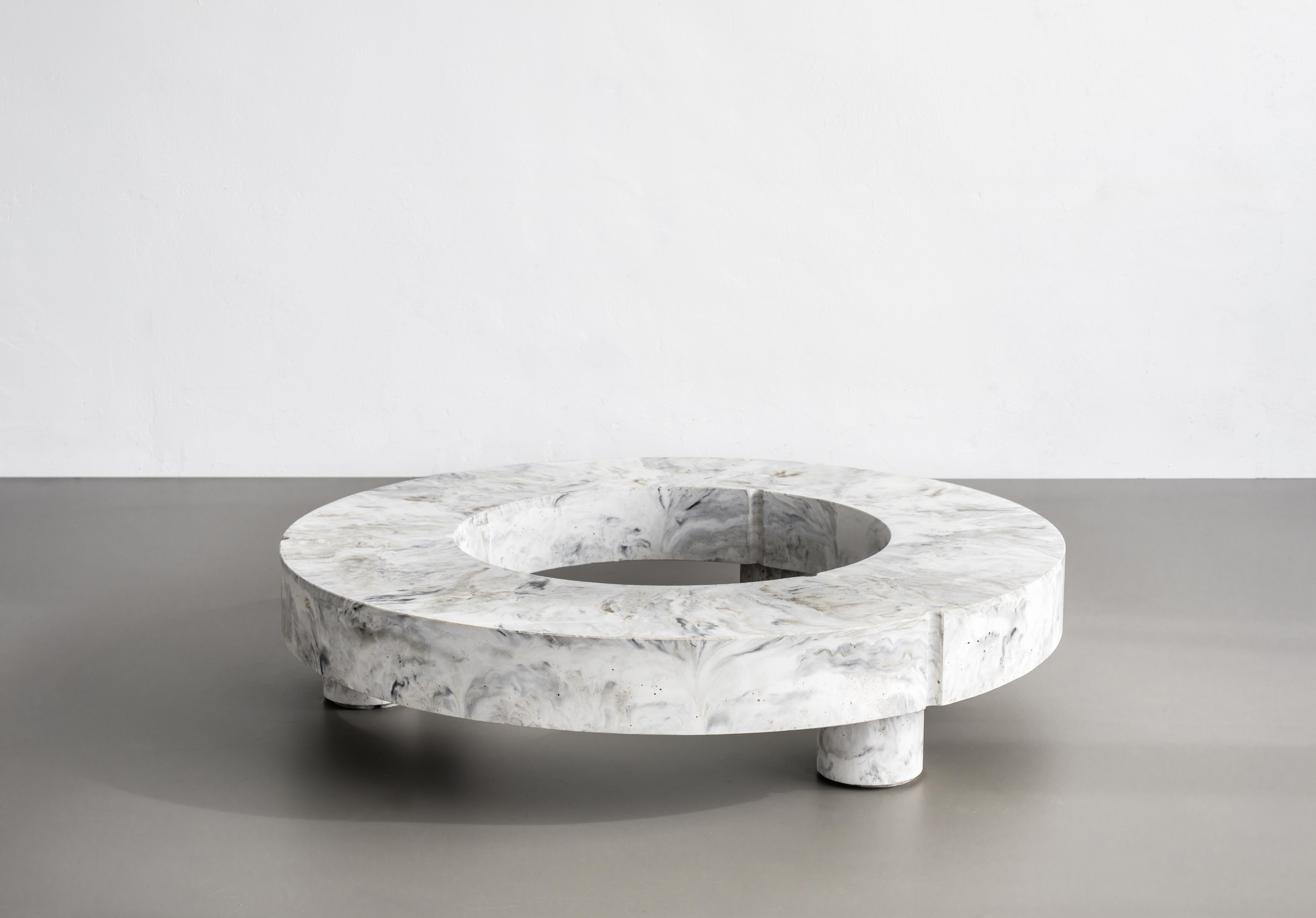 Gestalt Low Table, Signed by Frederik Bogaerts and Jochen Sablon For Sale 3