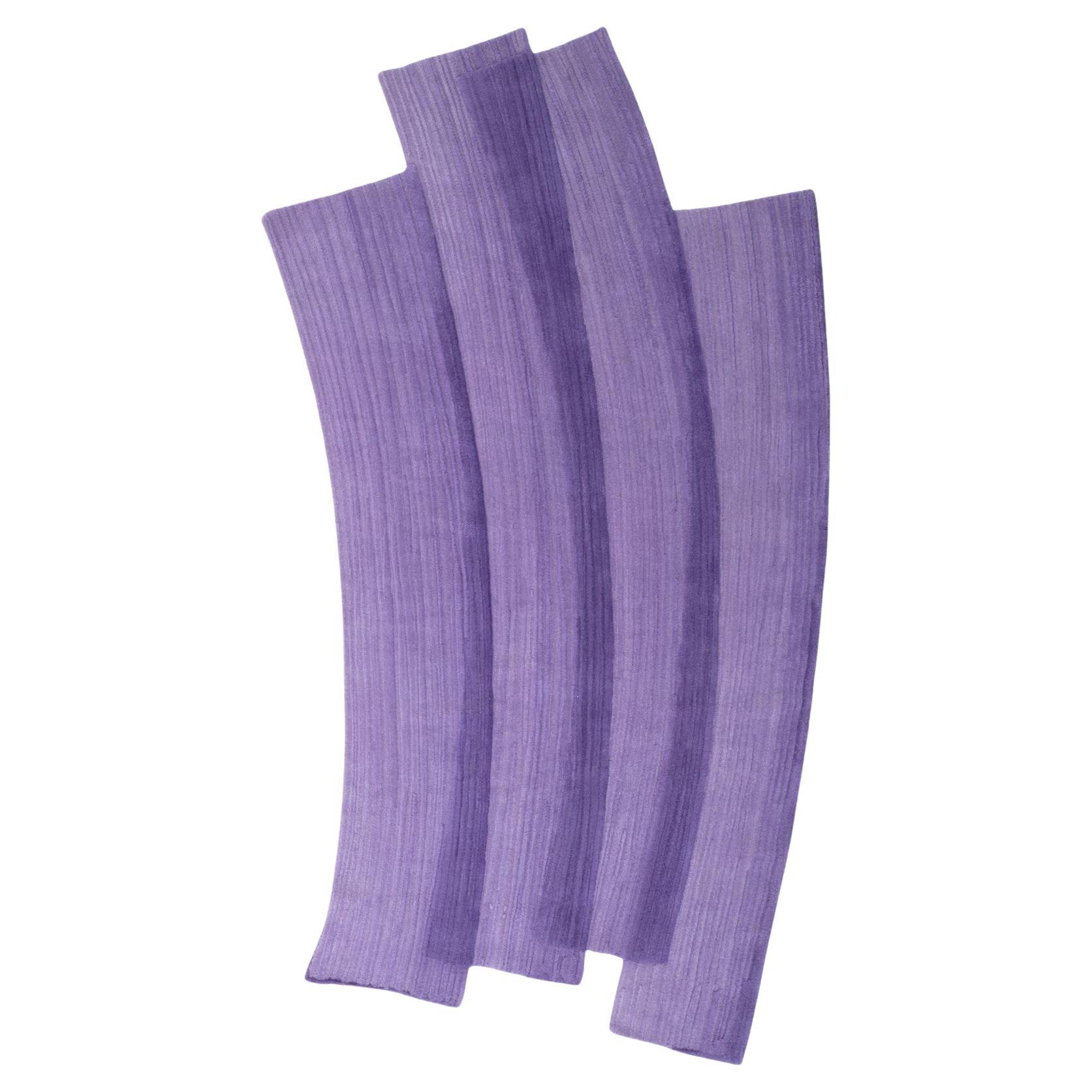 cc-tapis Stroke 1.0 Handgefertigtes Violett  Teppich aus Wolle von Sabine Marcelis  im Angebot