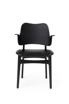 Gesture Chair Black Beech Black Leather by Warm Nordic