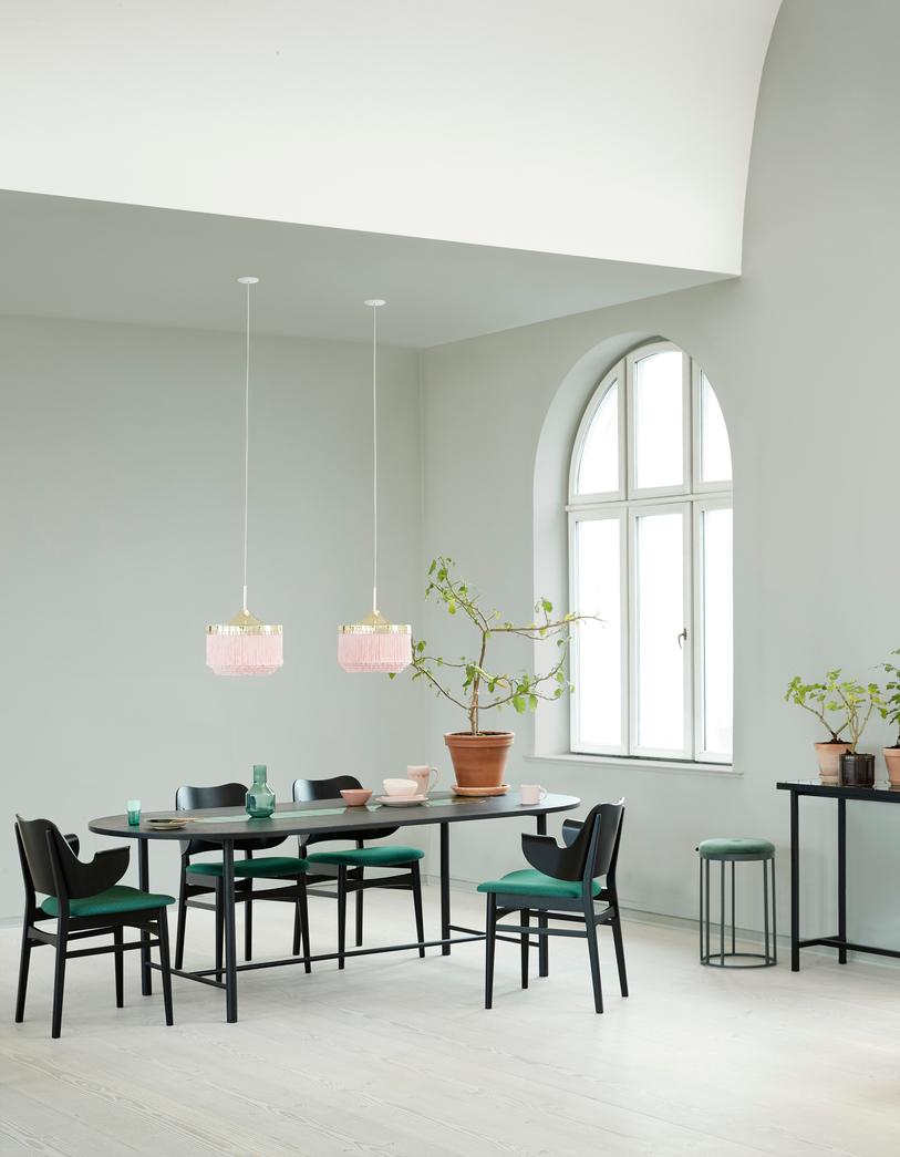 XXIe siècle et contemporain Chaise Gesture en toile de hêtre noir et vert sauge par Warm Nordic en vente