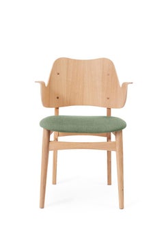Gesture Chair Canvas White Oiled Oak Sage Green by Warm Nordic