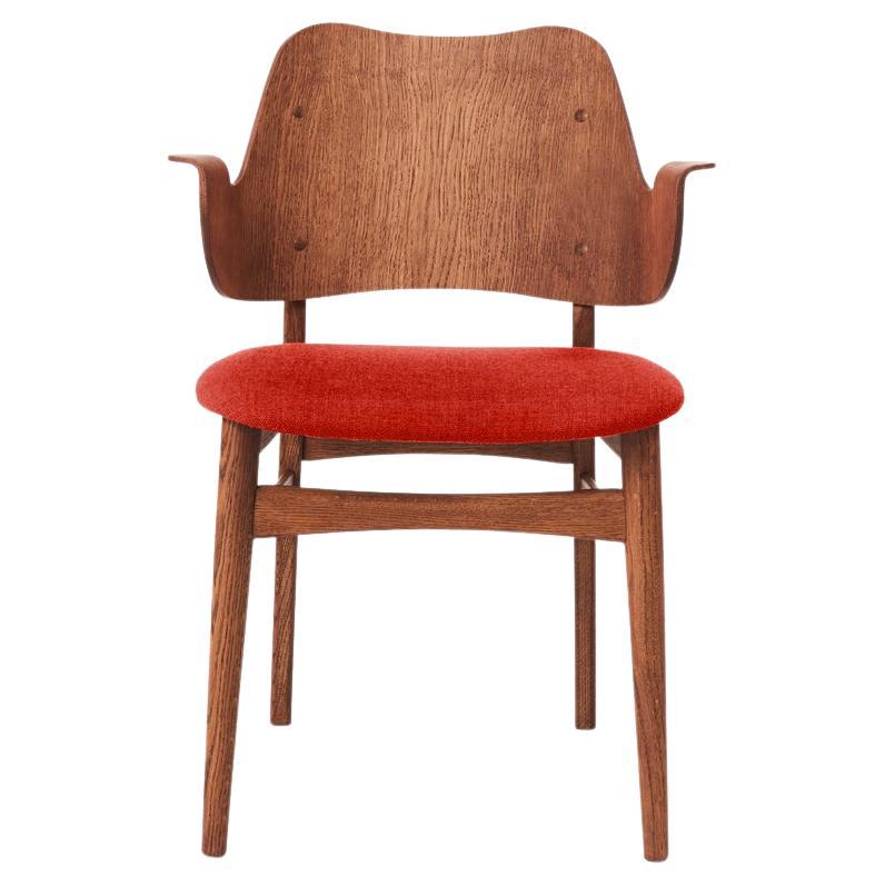 Gesture-Stuhl aus Teakholz, geölte Eiche, Sonnenuntergang, Orange, von Warm Nordic im Angebot