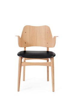Gesture Chair White Oiled Oak Black Leather by Warm Nordic