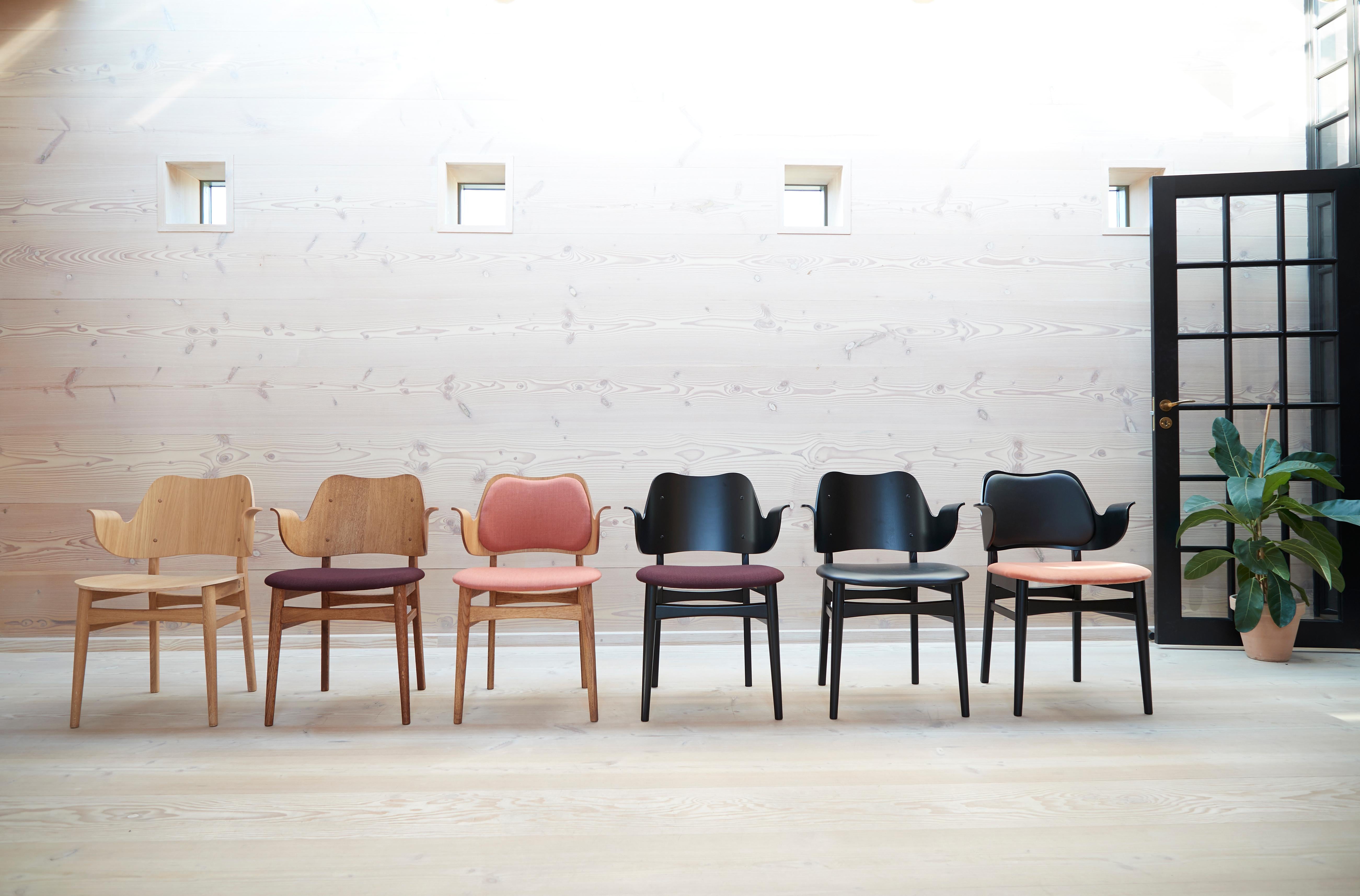 Gesture Zweifarbiger, vollständig gepolsterter Stuhl in Schwarz, von Hans Olsen für Warm Nordic im Angebot 12