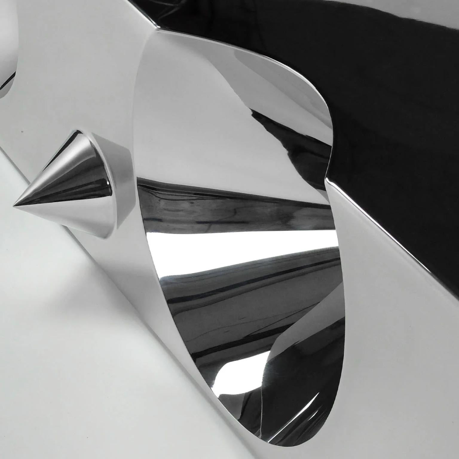 Postmoderno Sparisci! Panchina in acciaio inox lucidato a specchio di Barberini & Gunnell in vendita