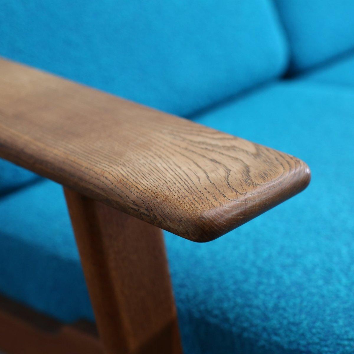 Sofá de tres plazas Getama GE 290 de Hans J. Wegner Escandinavo moderno en venta