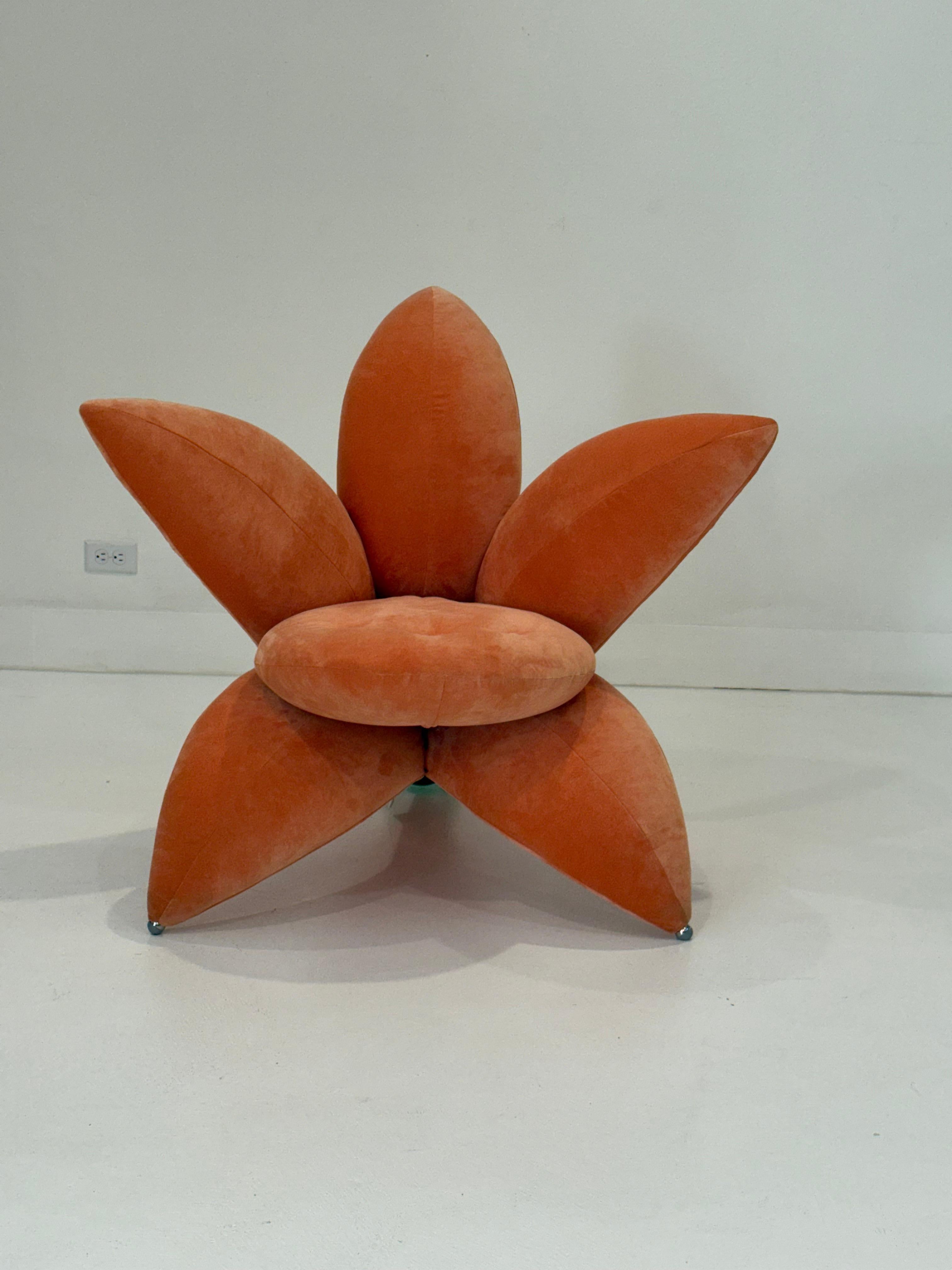 Un'iconica e stravagante poltrona scultorea ridipinta disegnata da Masanori Umeda per Edra, Italia, circa 1990. Con il nome di Getsuen, che in giapponese significa 