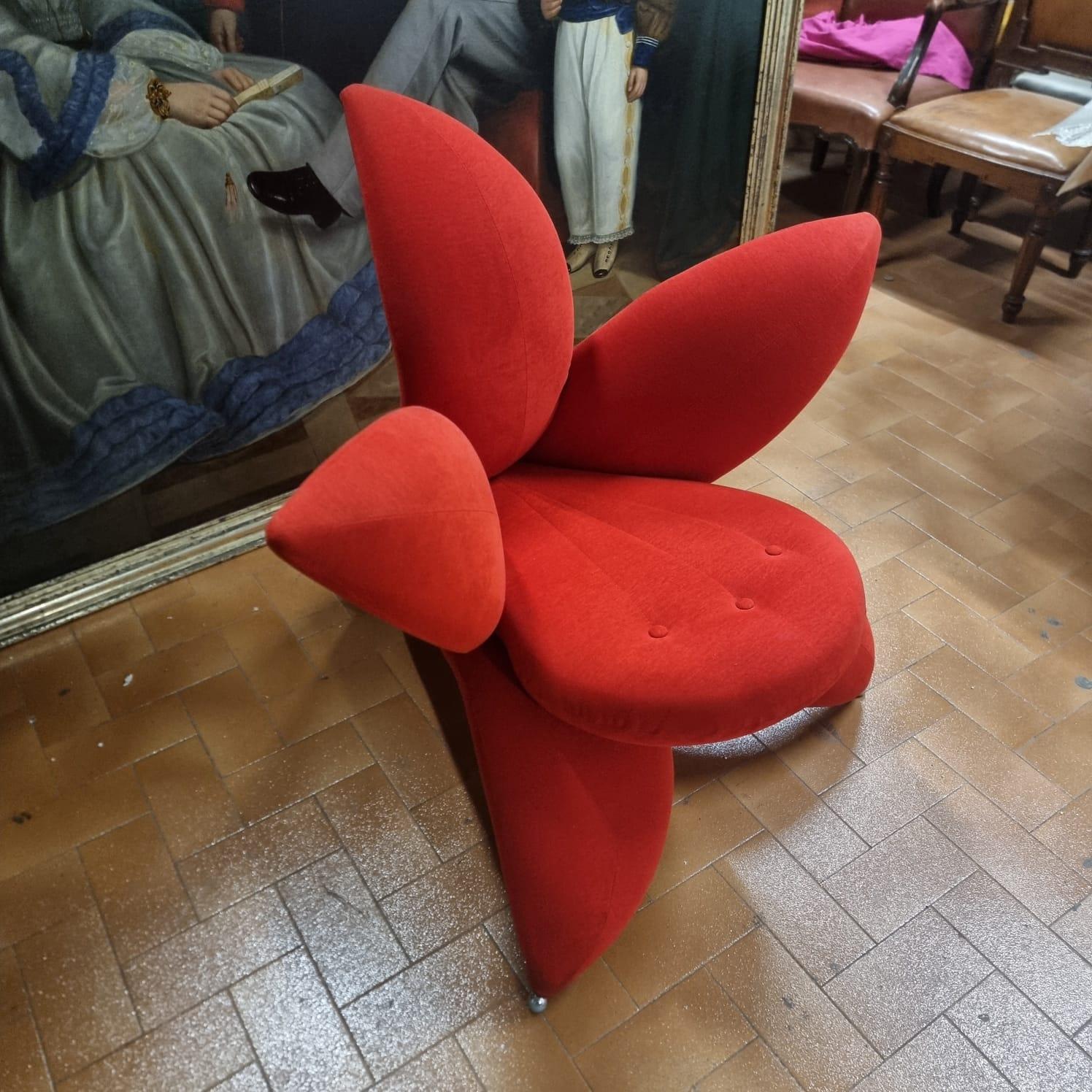 Lily-shaped armchair, delicate in appearance, but concealing a solid hand-shaped steel structure. High technology combined with skilled craftsmanship.

Getsuen “Lily” Chair by Masanori Umeda for Edra, Italy.  An extraordinary example of poetic