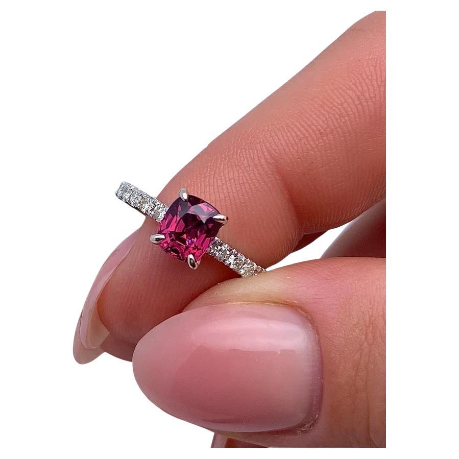Ring, GFCO 1.34Ct Natural Spinel Mahenge and Diamonds, 14 Karat White Gold, 7US