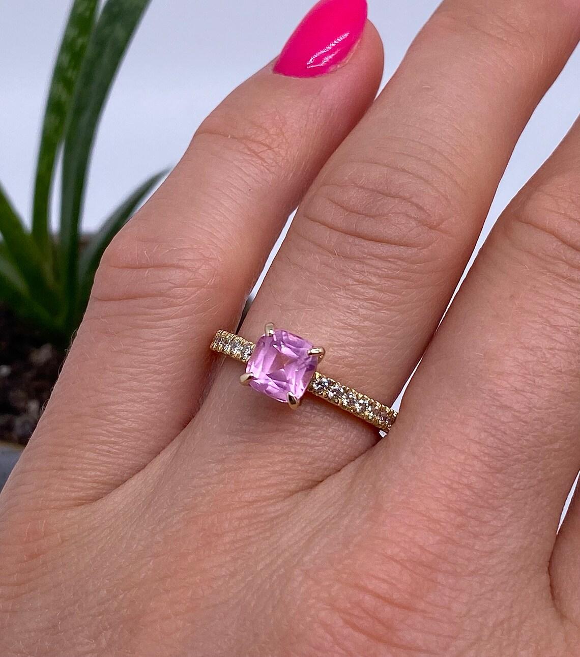 Ring mit 1,49 Karat natürlichem Spinell Mahenge und Diamanten, 14 Karat Gelbgold, 7US im Angebot 2