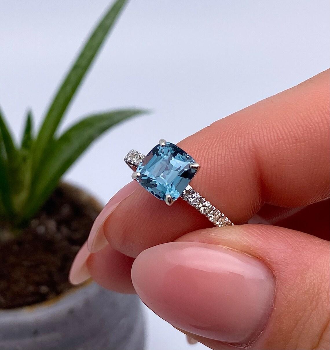 Ring, GFCO 2.53ct Natural Blue Spinel and Diamonds, 14 Karat White Gold, 7US For Sale 3