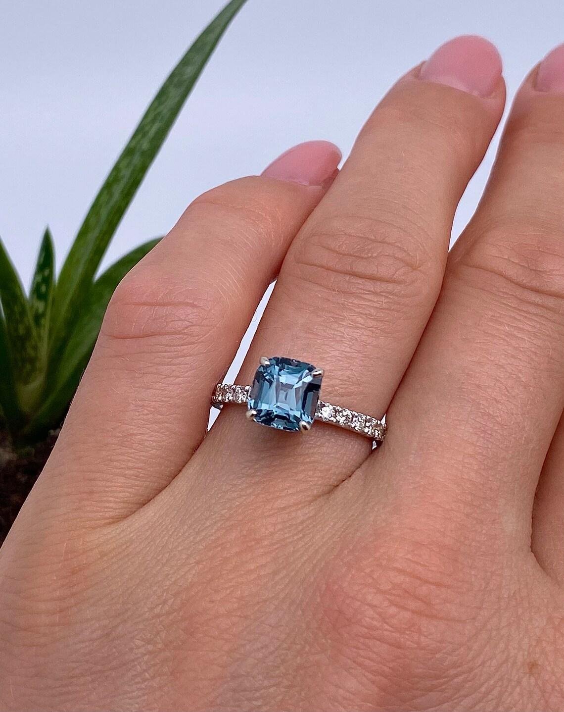 Ring, GFCO 2.53ct Natural Blue Spinel and Diamonds, 14 Karat White Gold, 7US For Sale 4