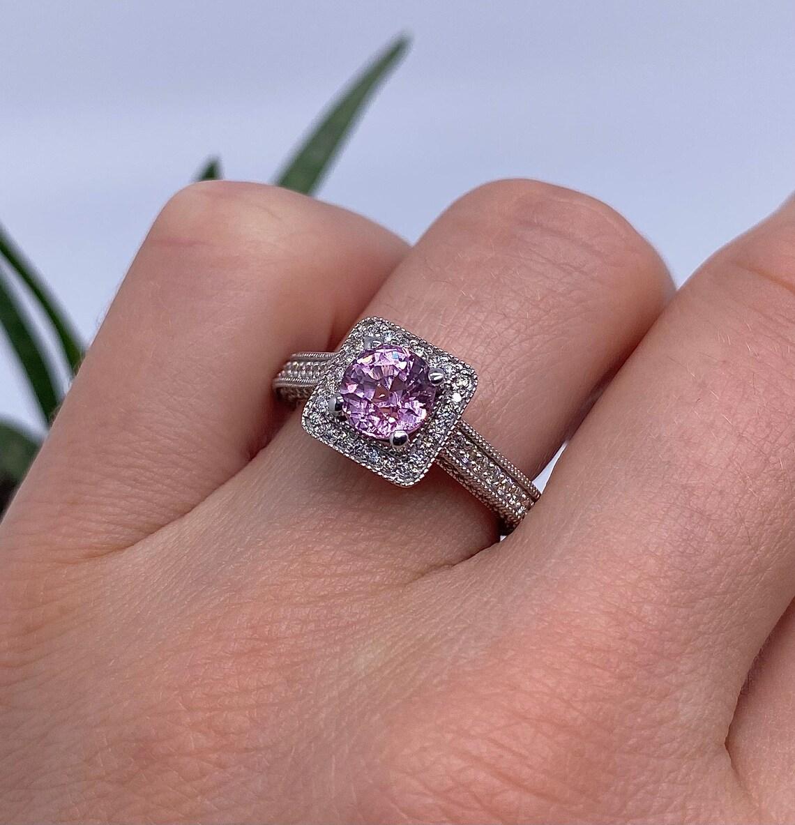 Ring GFCO certificate 1.51ct Natural Spinel and Diamonds, 14 Karat White Gold In New Condition For Sale In Daugavpils, LV