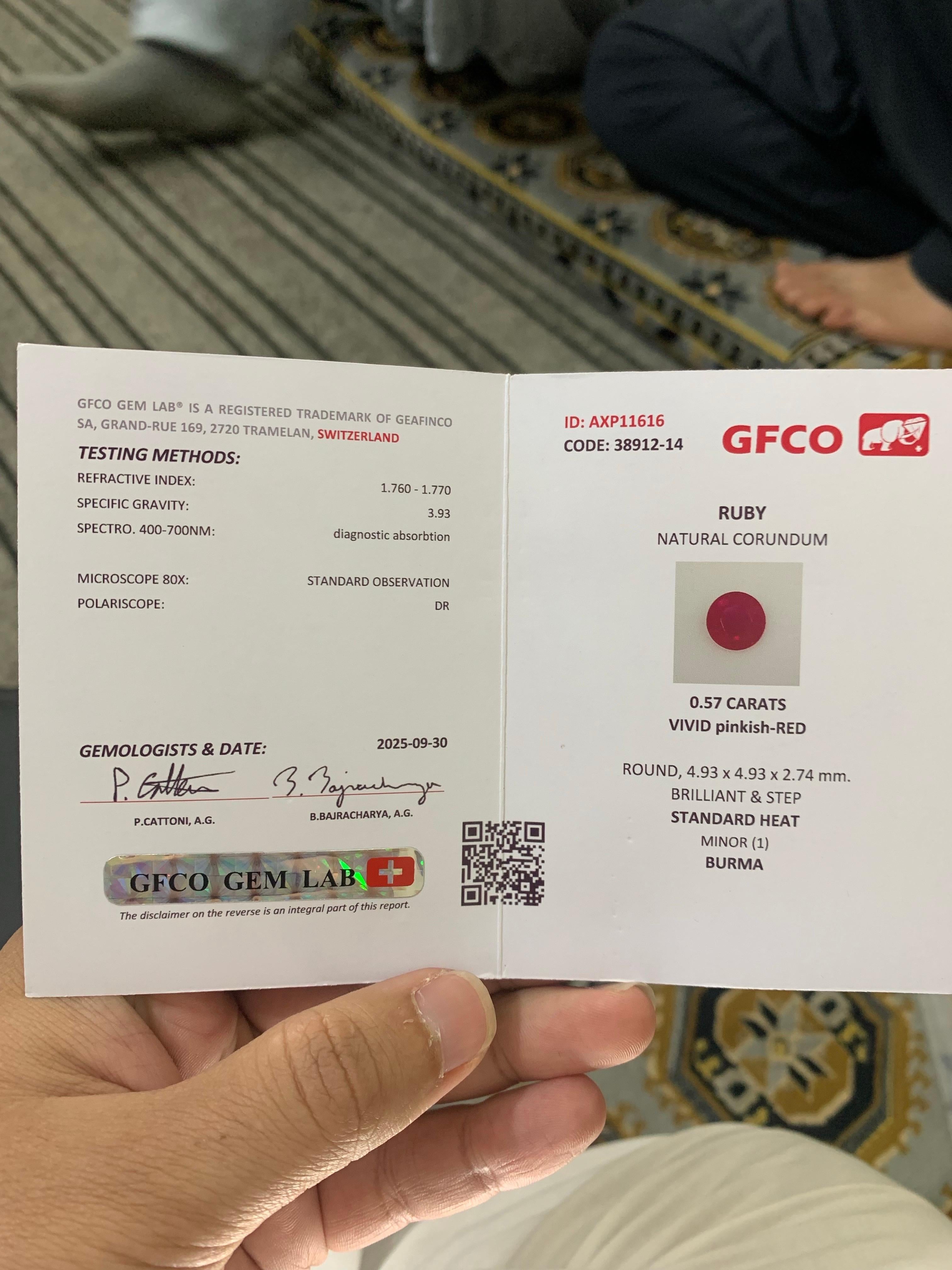 GFCO zertifiziert 0,57 Karat natürlichen losen burmesischen Rubin Oval Form Edelstein im Angebot 5