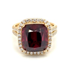 GFCO Certified 10.87 Carat Rhodolite Garnet Round Diamond Yellow Gold Ring
