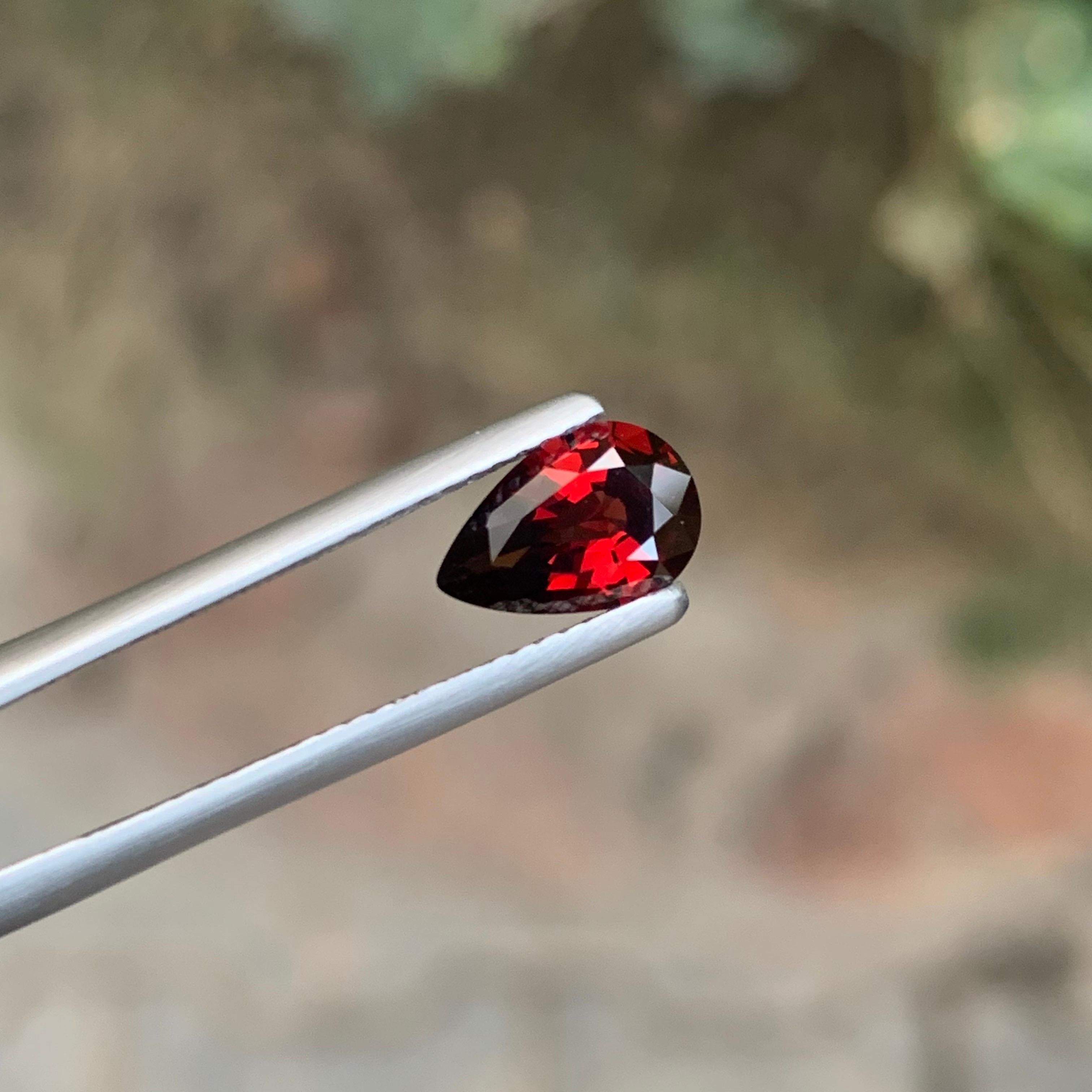 GFCO zertifiziert 1,20 Karat natürlichen losen roten Spinell Birne Form Edelstein im Zustand „Neu“ im Angebot in Peshawar, PK