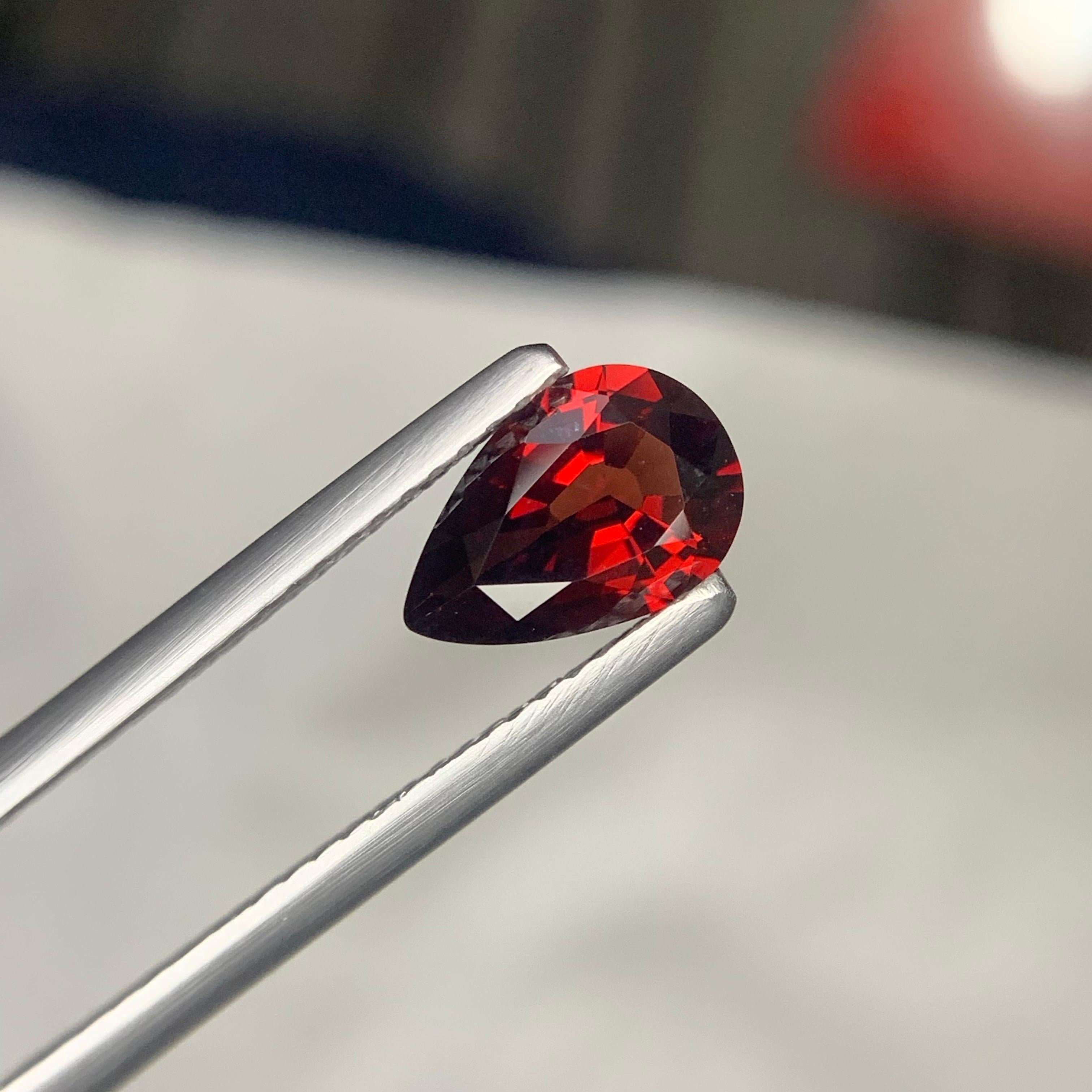 GFCO zertifiziert 1,20 Karat natürlichen losen roten Spinell Birne Form Edelstein für Damen oder Herren im Angebot