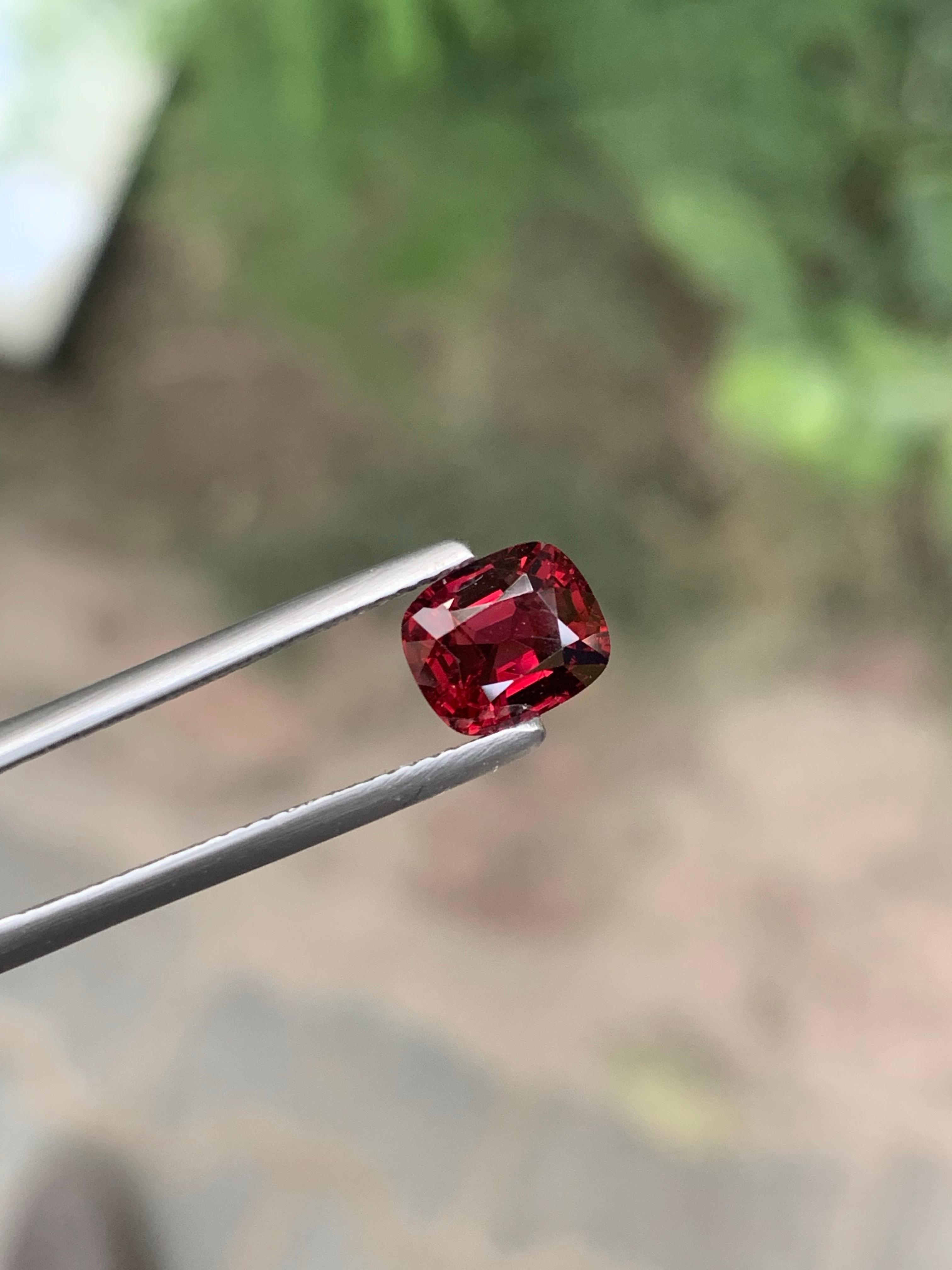 Gema Espinela Roja de Birmania Suelta Natural de 1,44 quilates certificada por la GFCO Artes y manualidades en venta